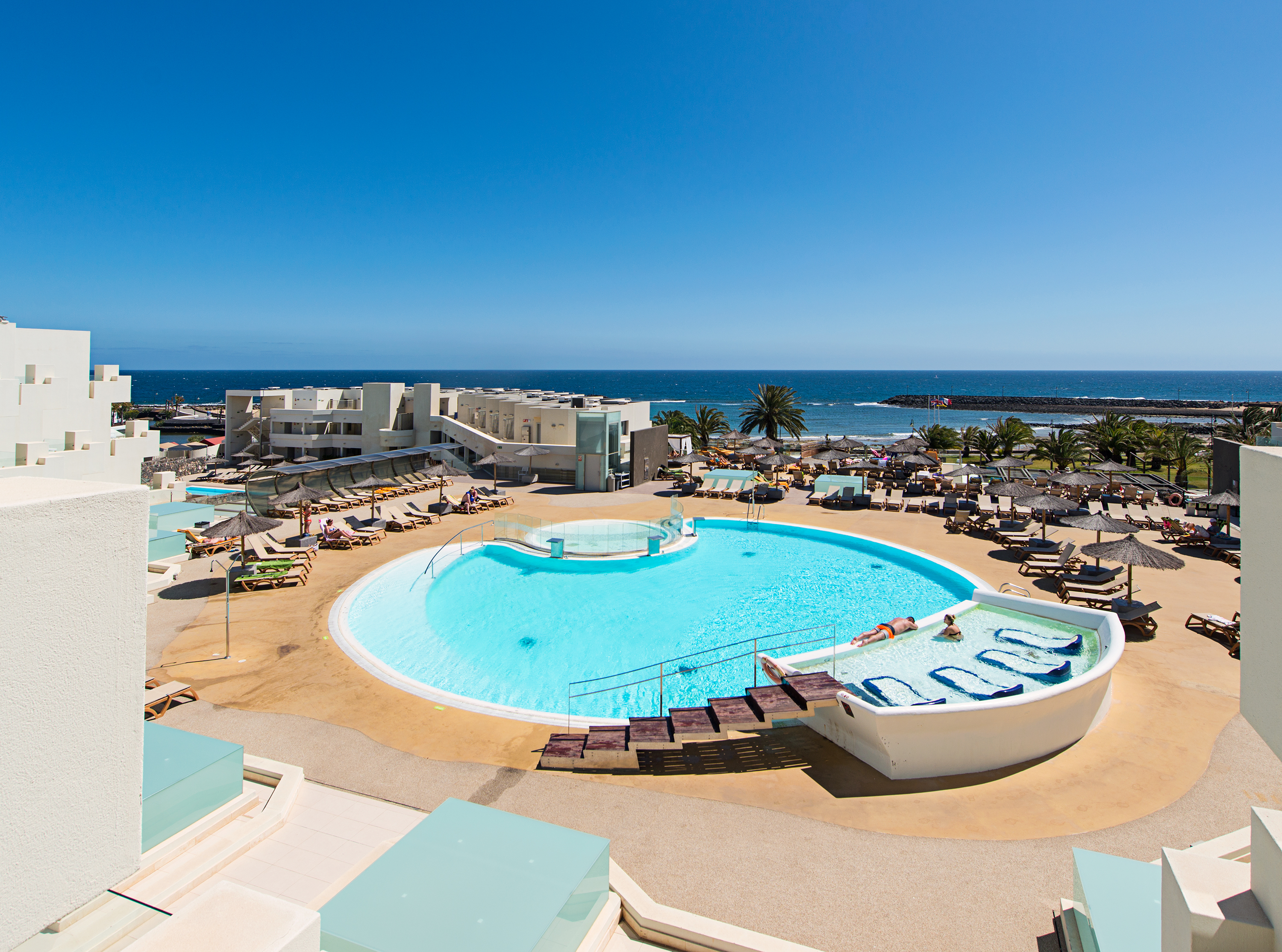 HD Beach Resort & Spa