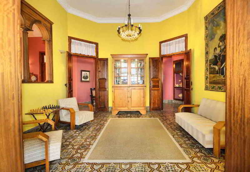 Casa Lola y Juan