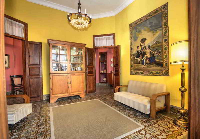 Casa Lola y Juan