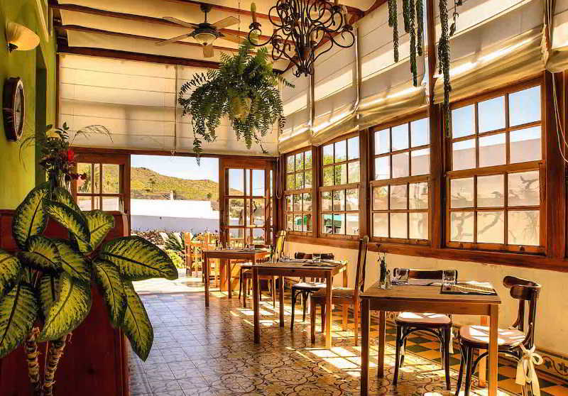 Casa Lola y Juan