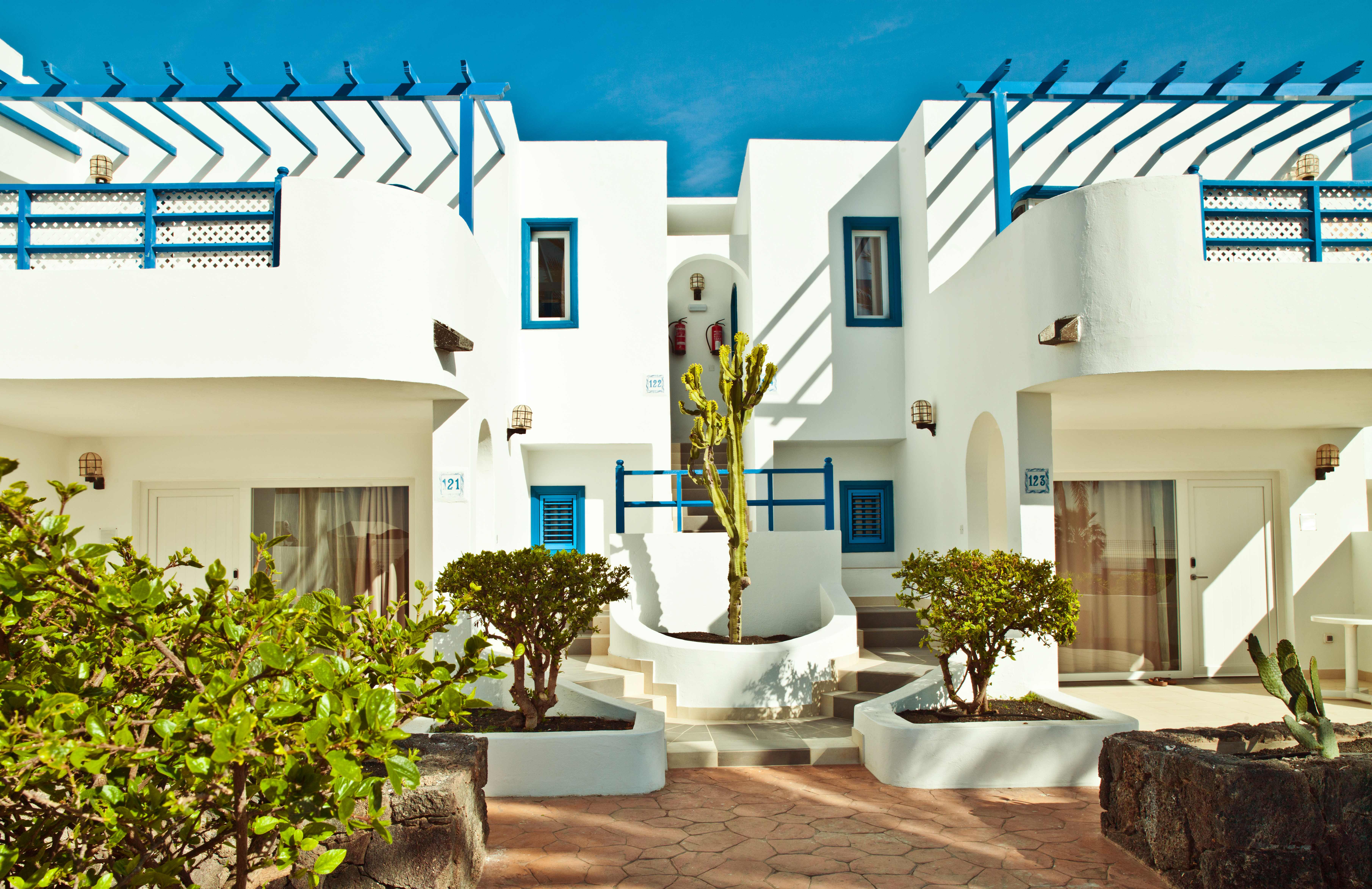 HL Paradise Island Hotel