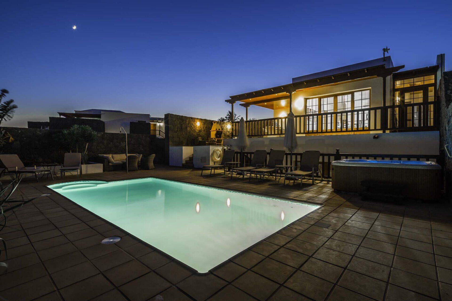 Villa Azure LH122 By Villas Now Ltd