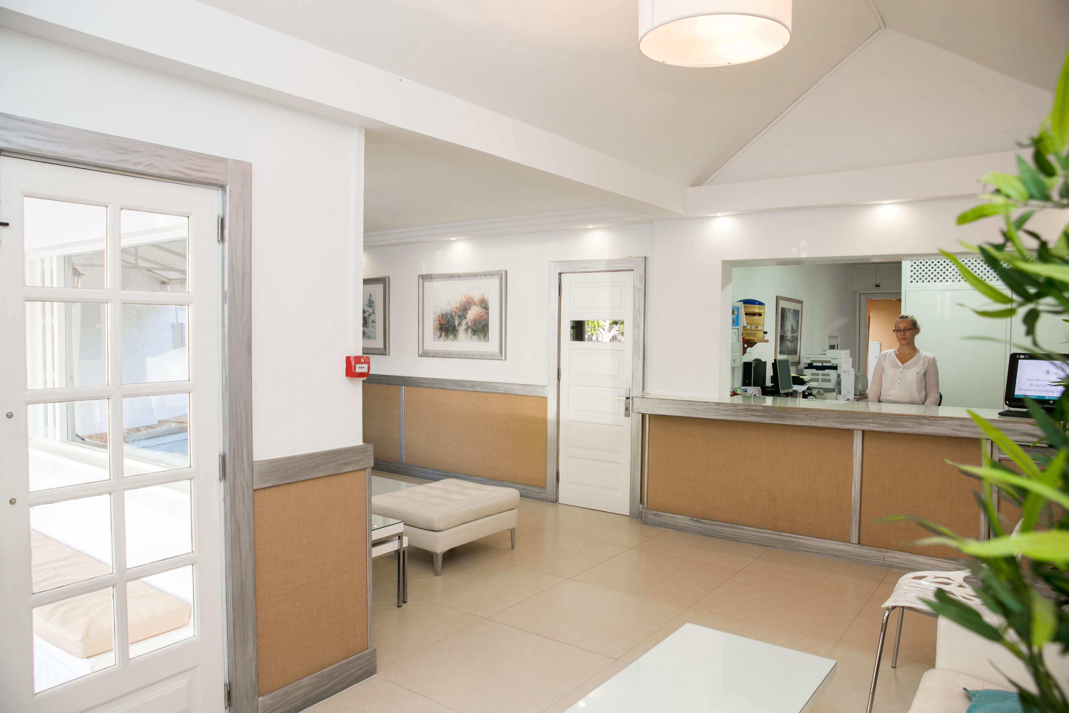 Apartamentos LIVVO Las Gaviotas