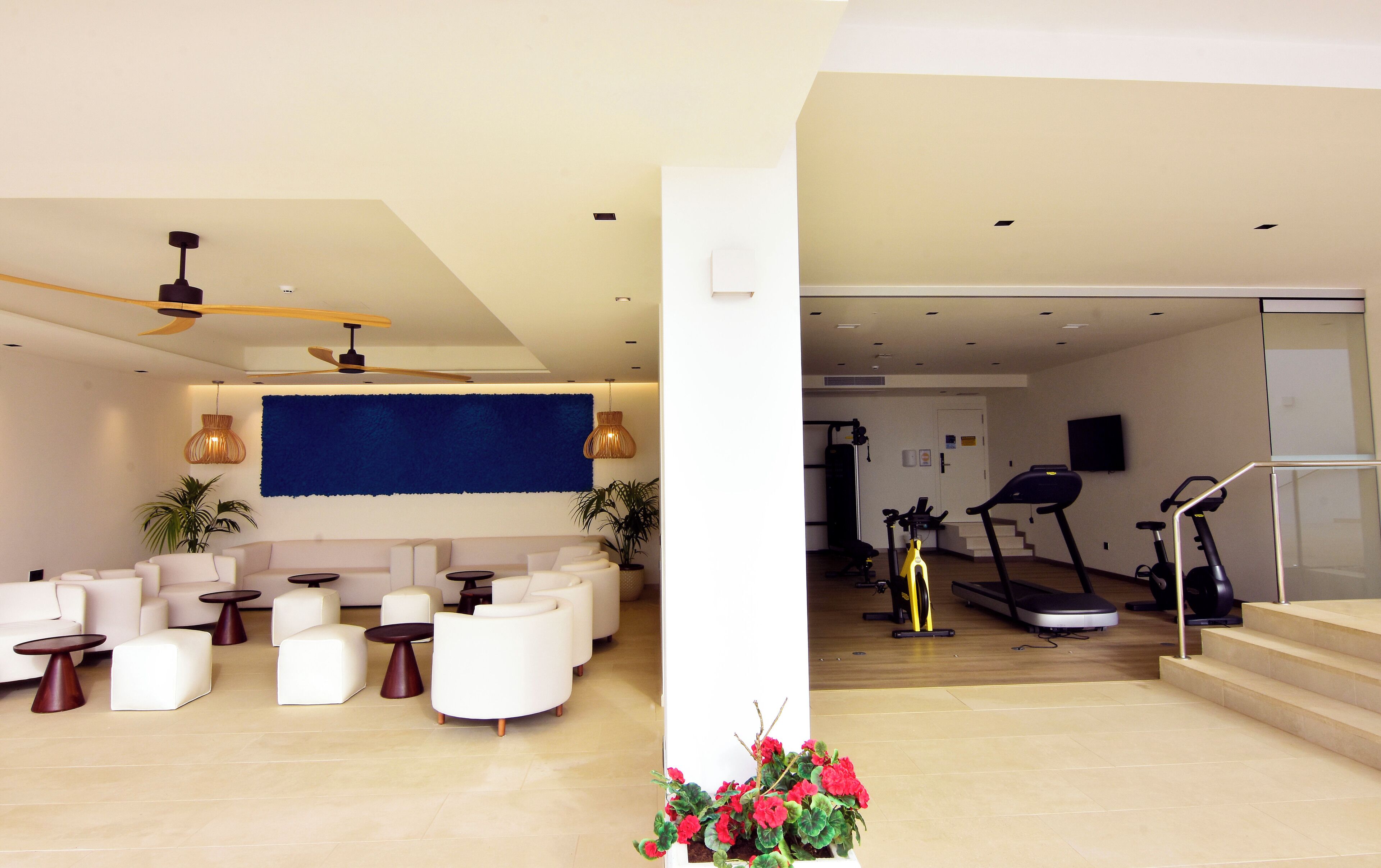 Royal Marina Suites Boutique Hotel