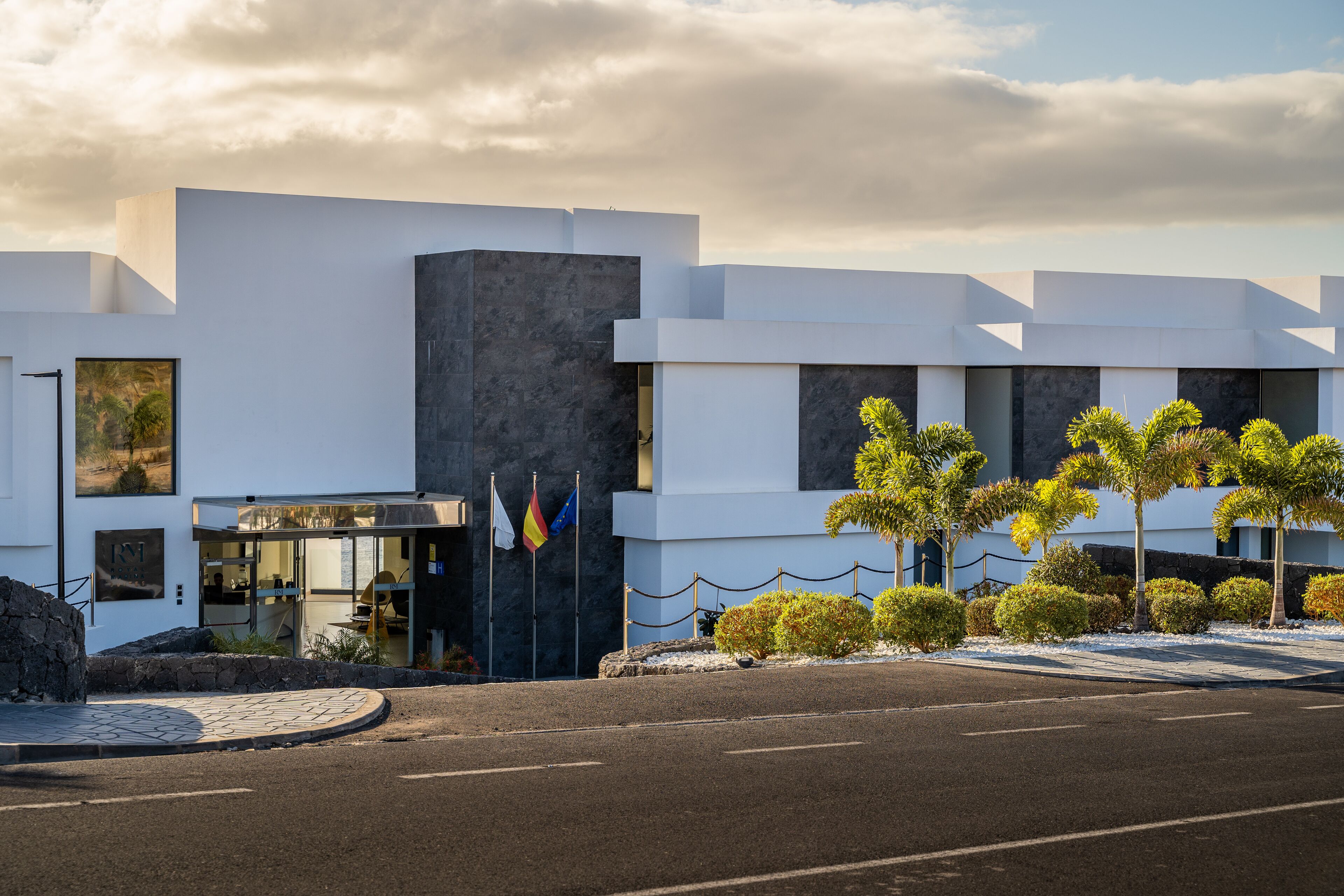 Royal Marina Suites Boutique Hotel