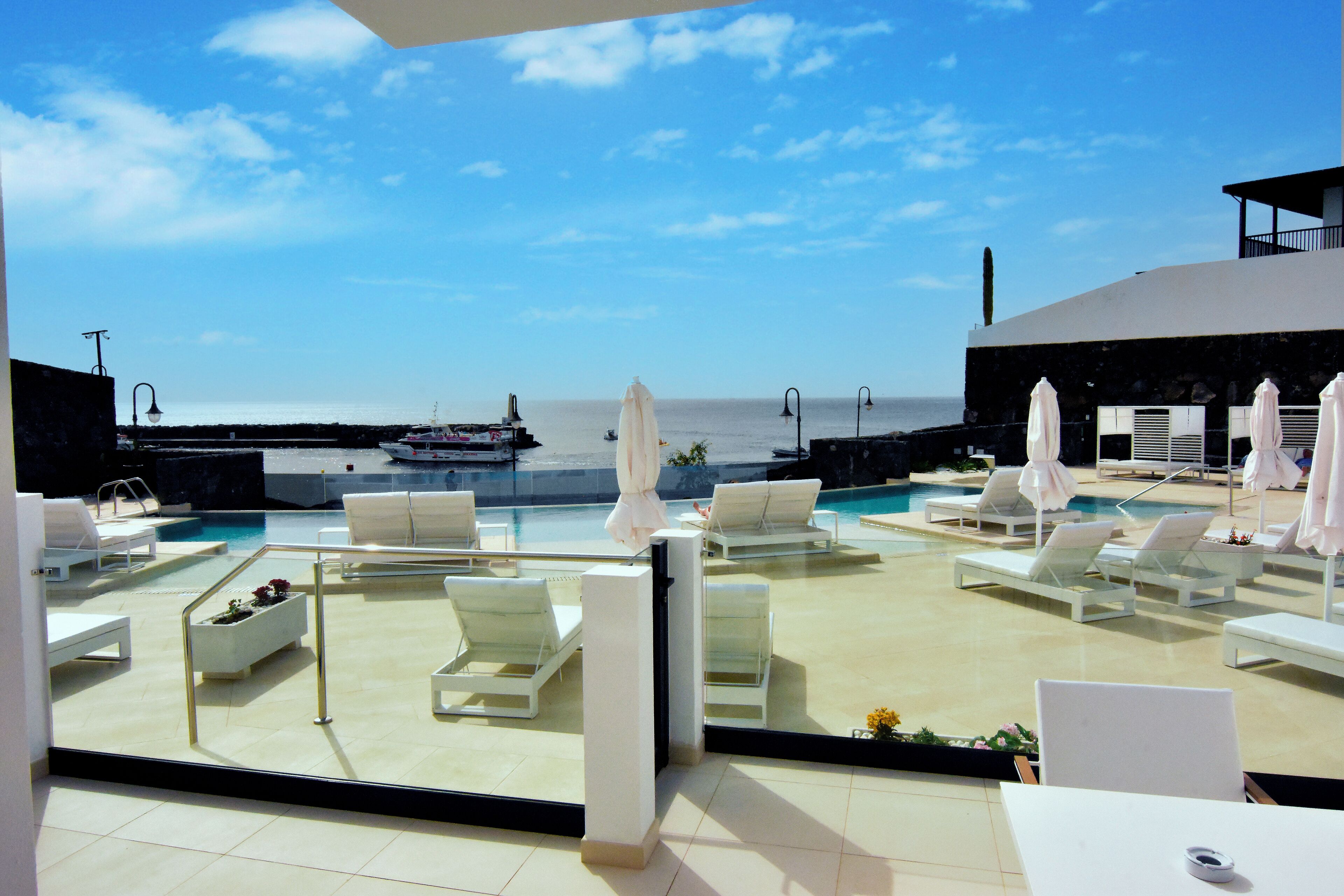 Royal Marina Suites Boutique Hotel