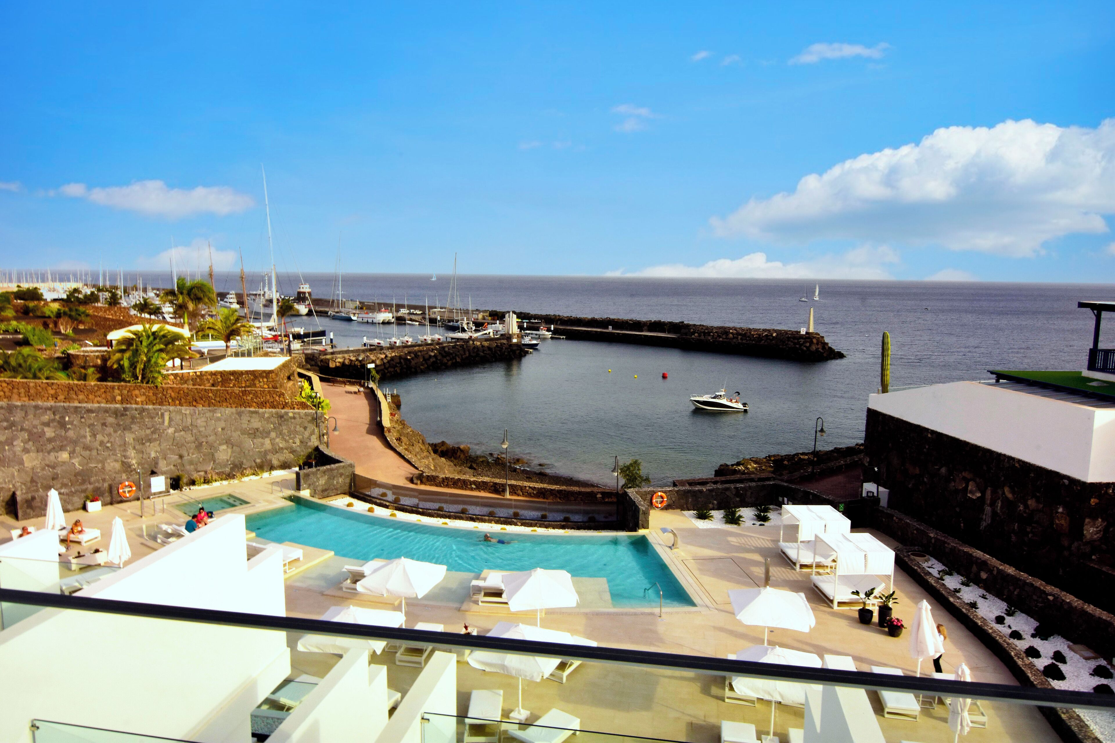 Royal Marina Suites Boutique Hotel
