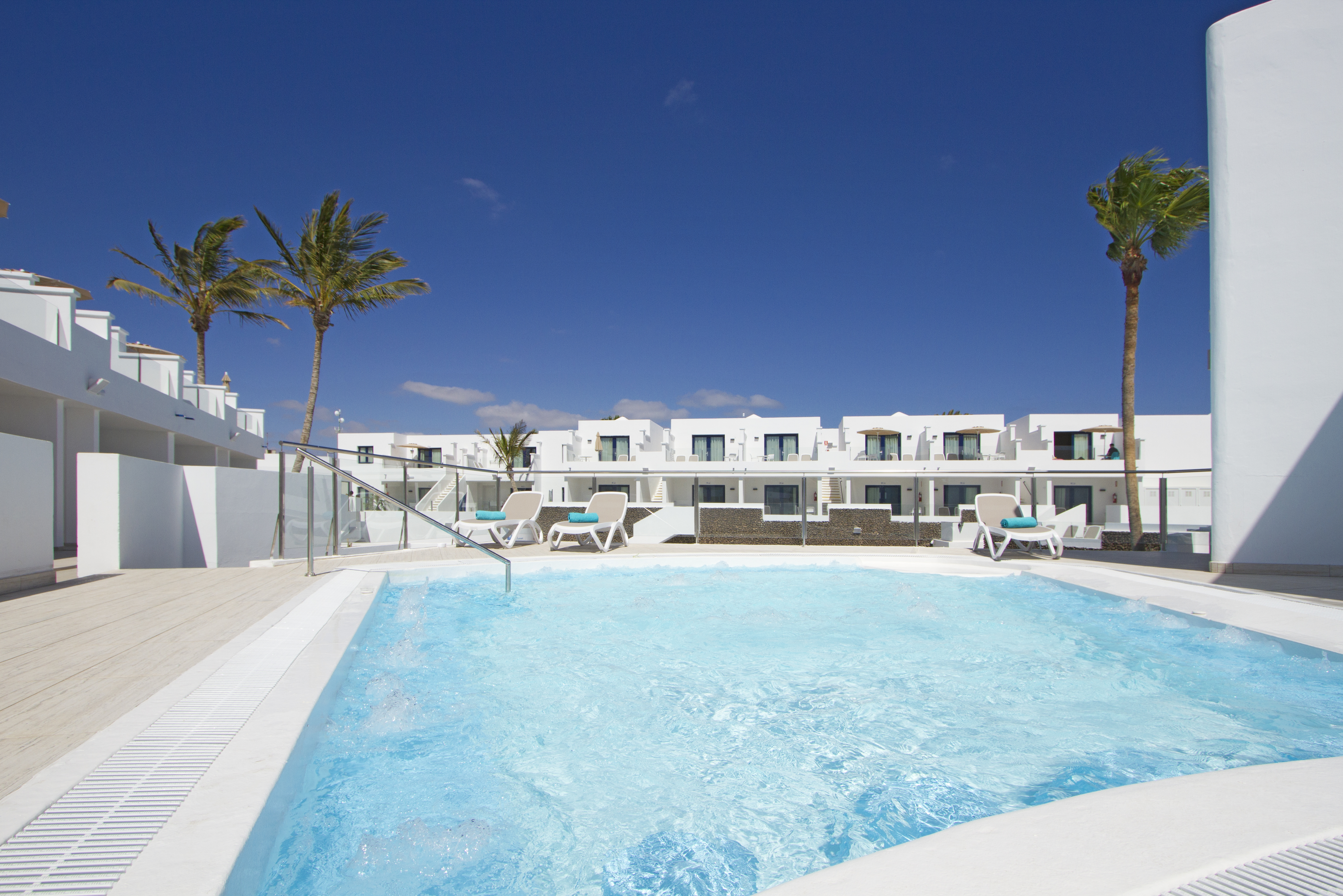 Aqua Suites