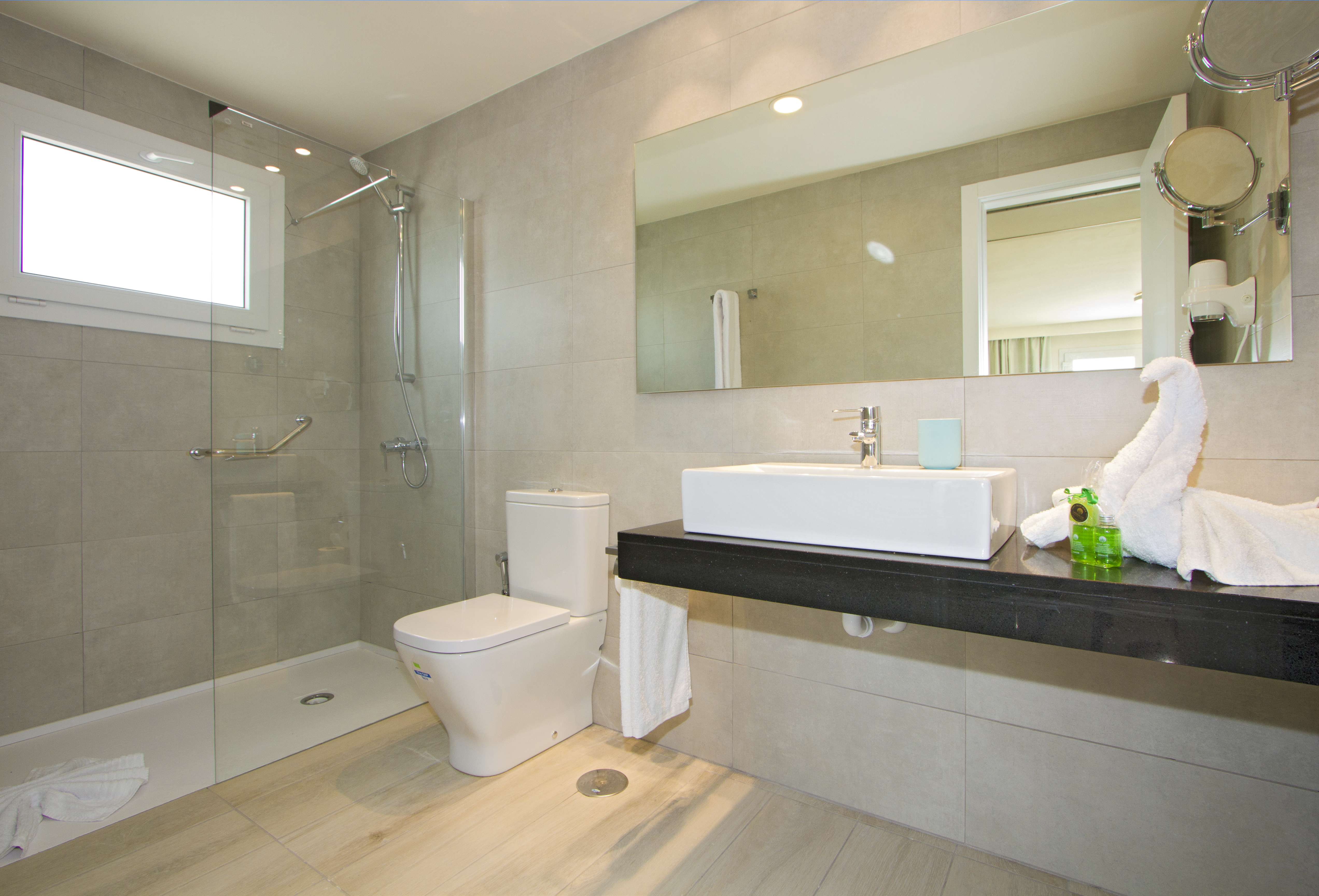 Aqua Suites