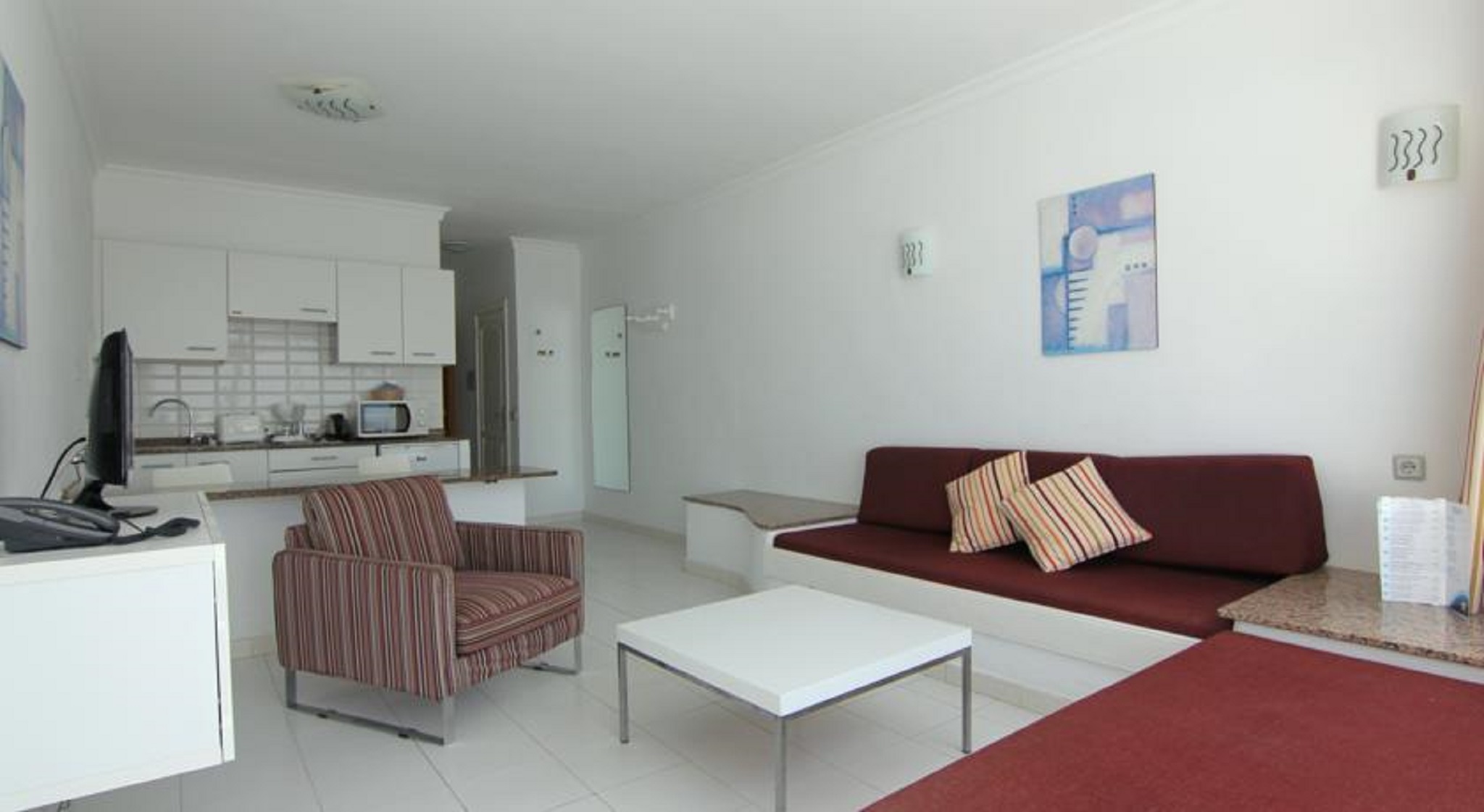 Arena Dorada Apartments