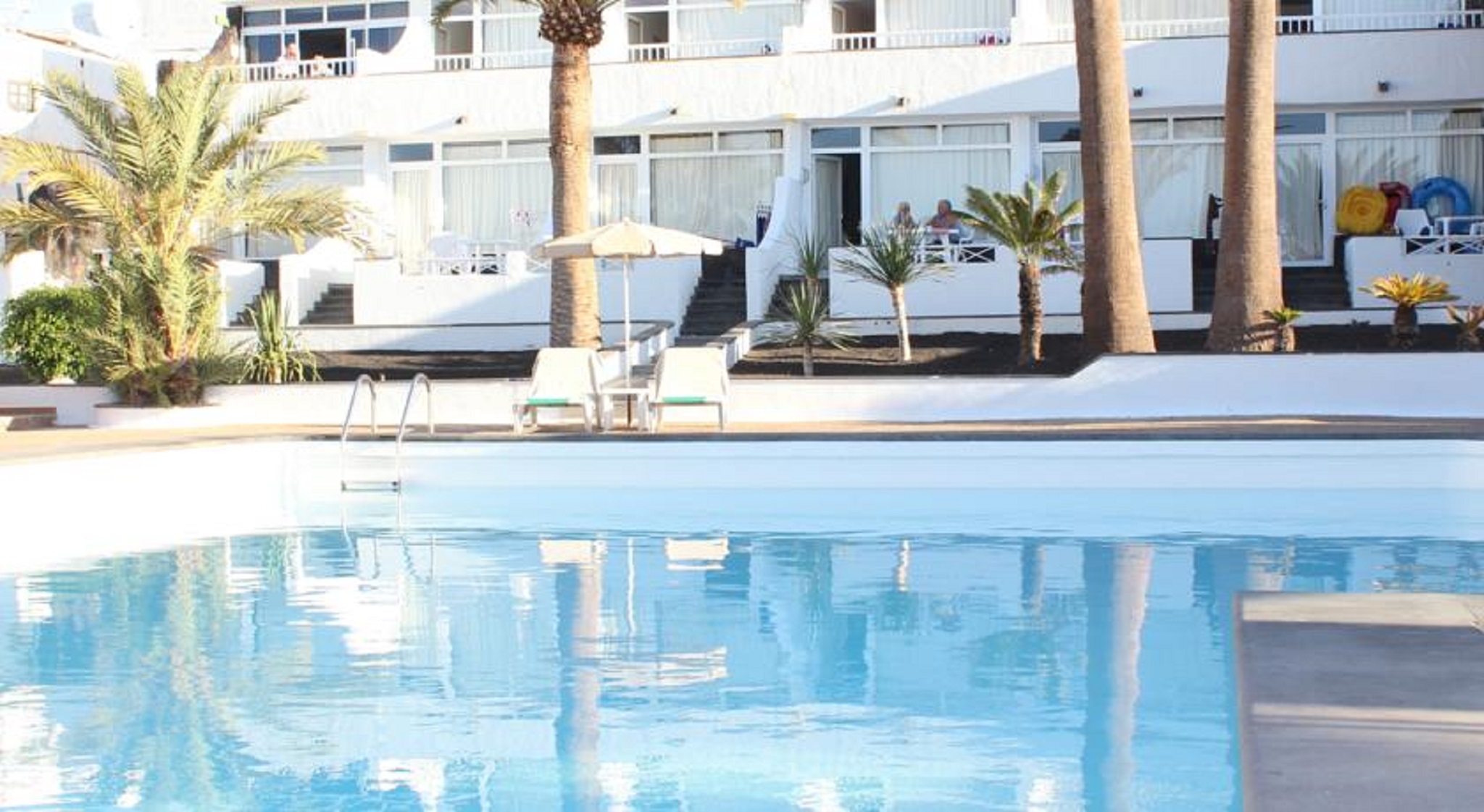 Arena Dorada Apartments