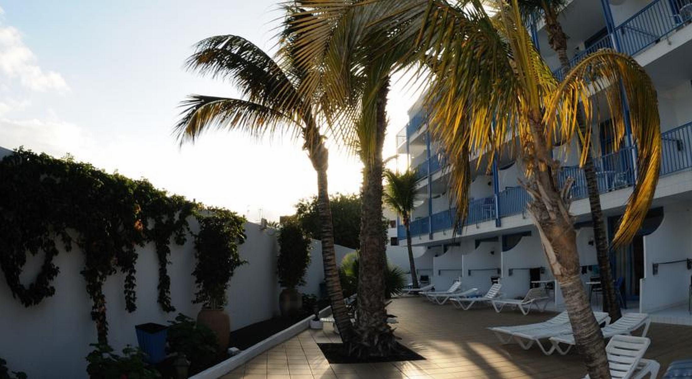 Costa Volcan Apartments