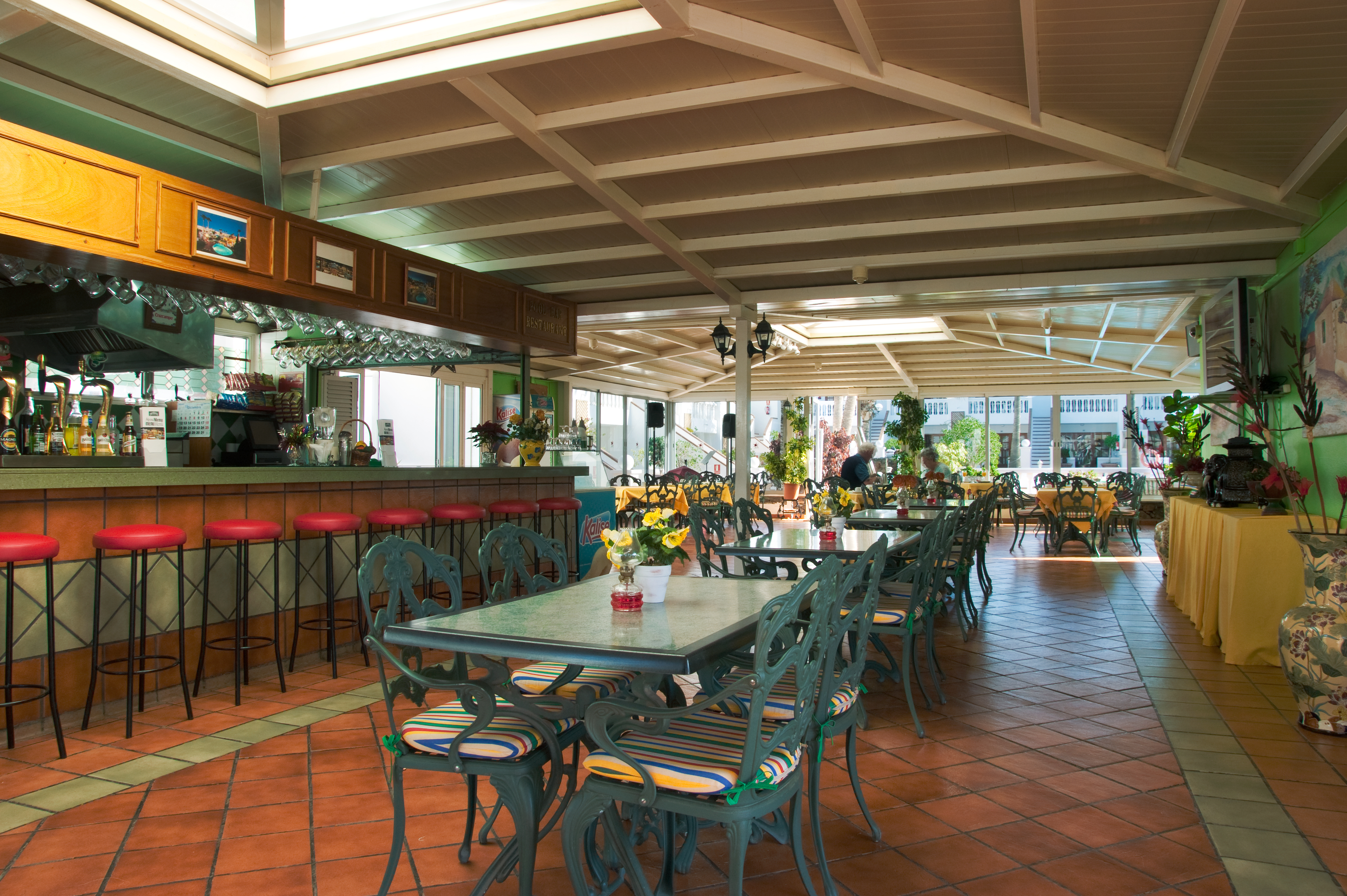 Montana Club Suite Hotel