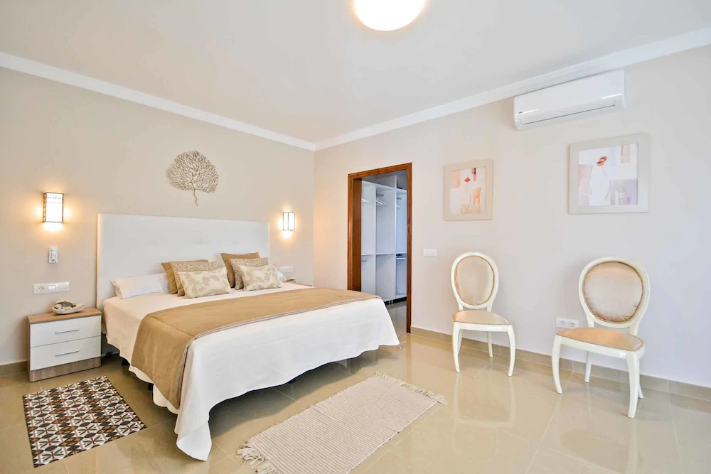Villa Qura