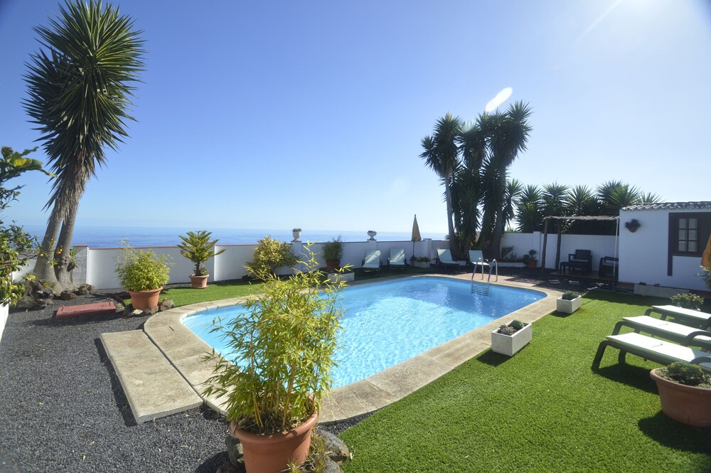 Fuente Abreu by Isla Bonita