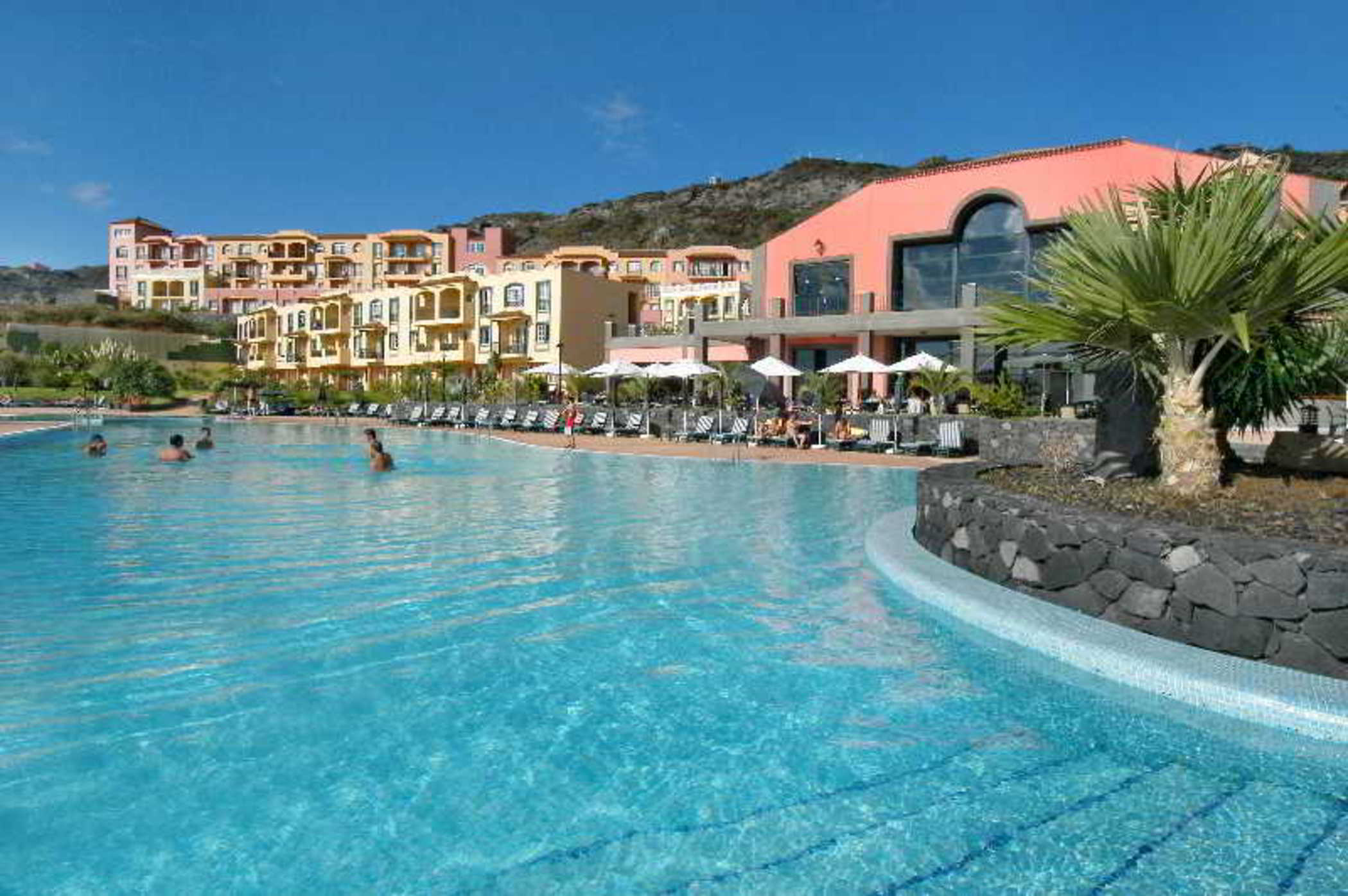Hotel Las Olas
