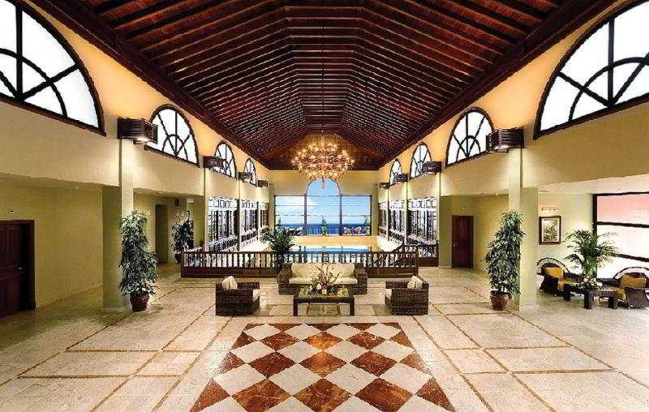 Hotel Las Olas