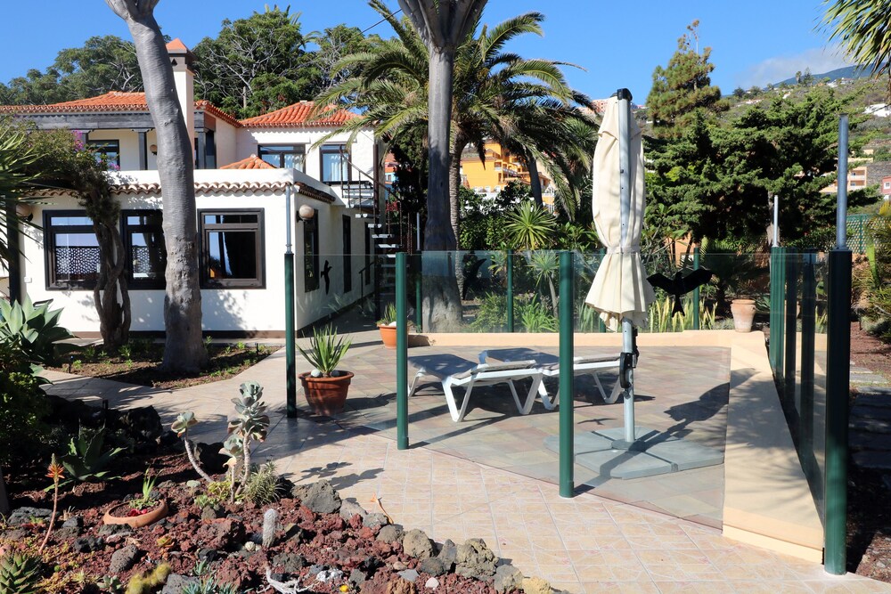 Villa Escondida