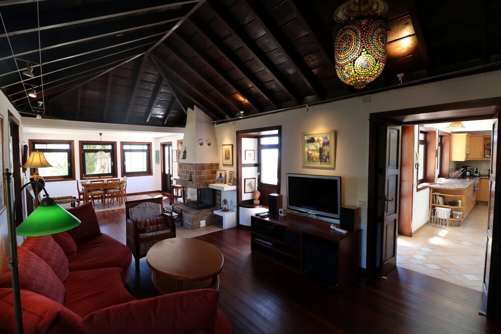 Villa Escondida