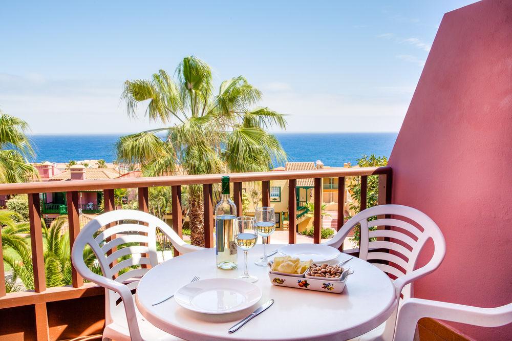 Apartamentos Oasis San Antonio