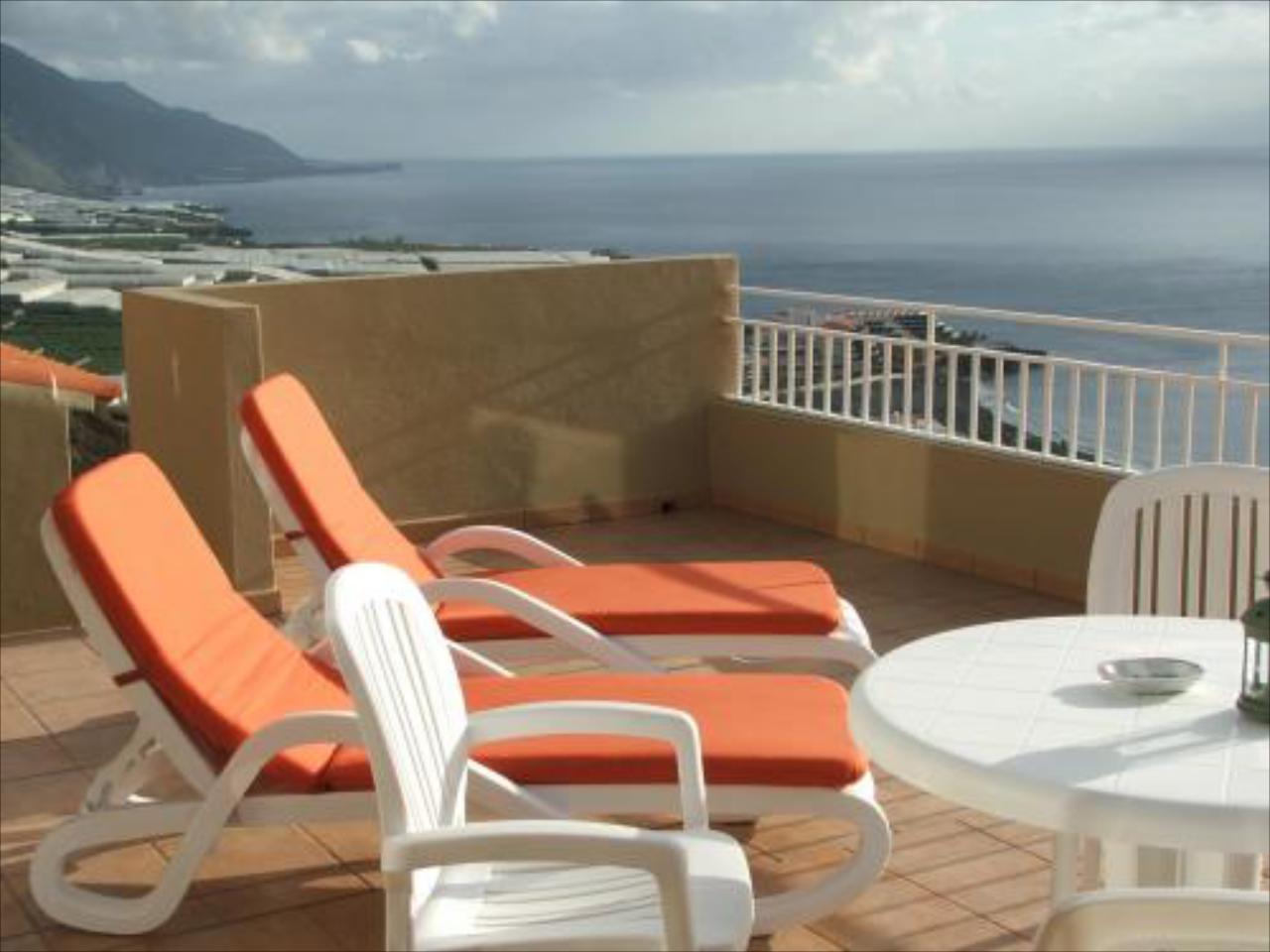 Apartamentos La Muralla