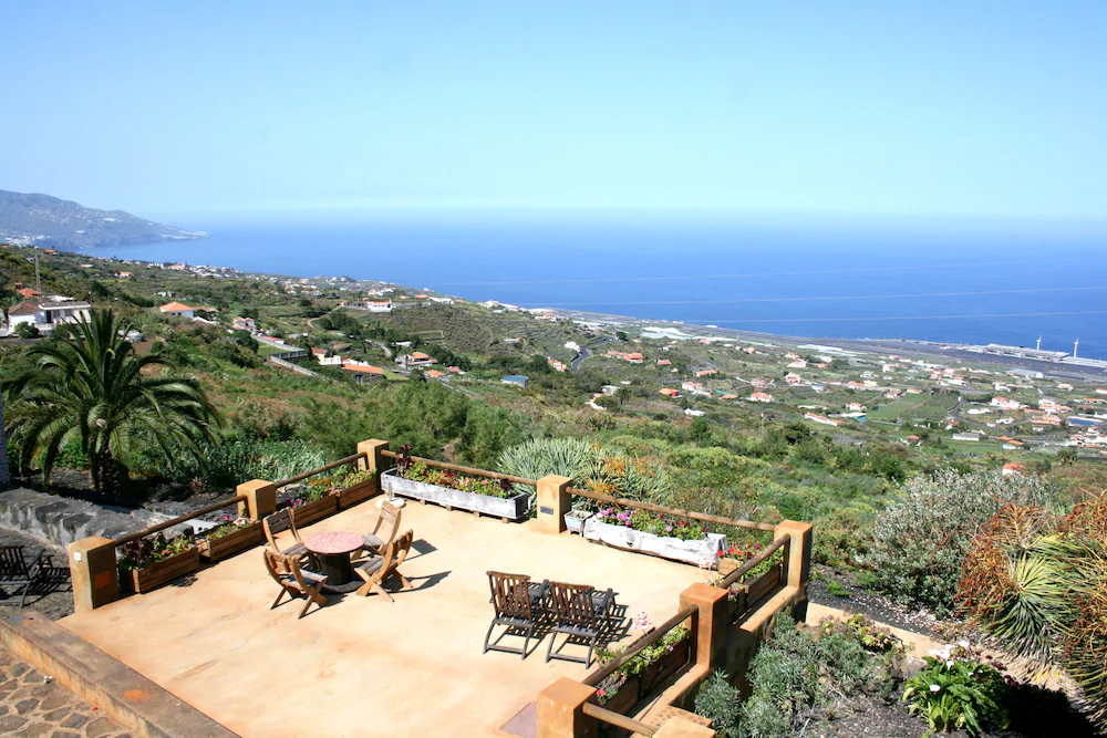 Casa Rural Celeste by Isla Bonita