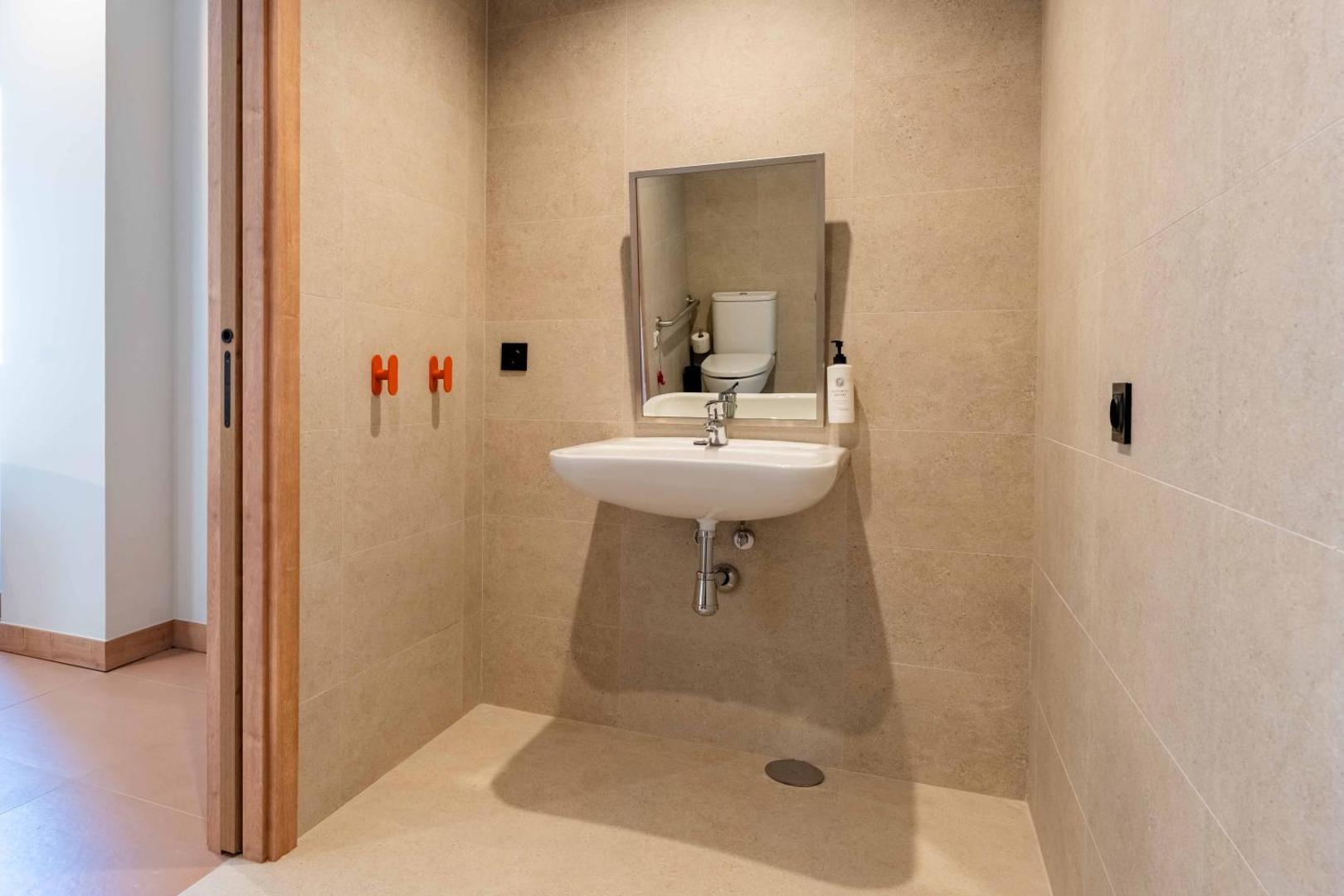 Easyhotel Madrid Alcala