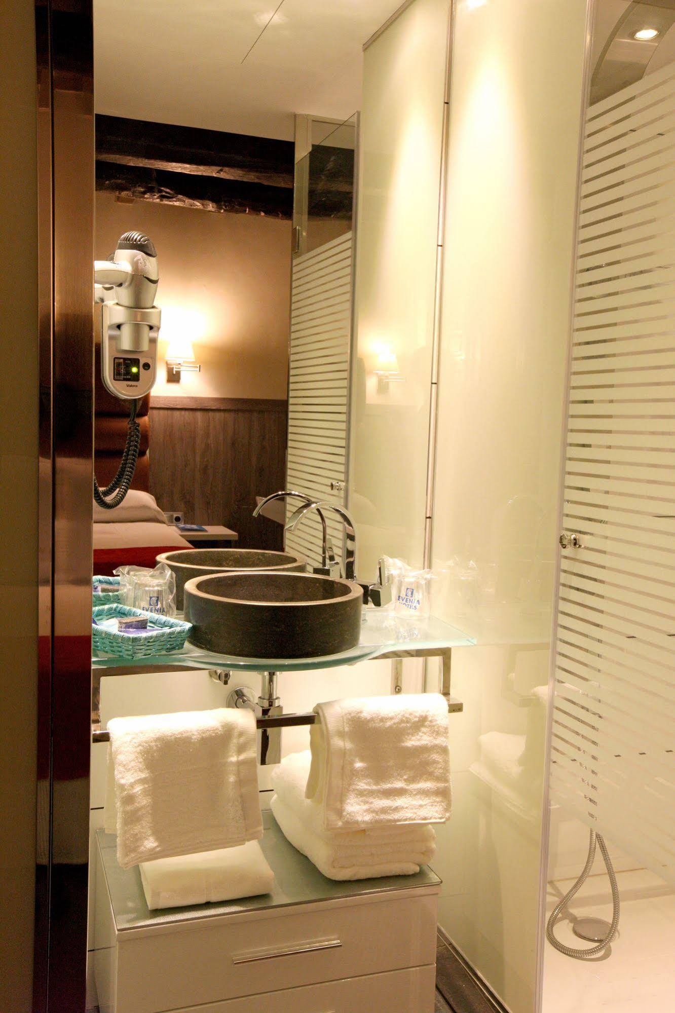 Evenia Alcalá Boutique