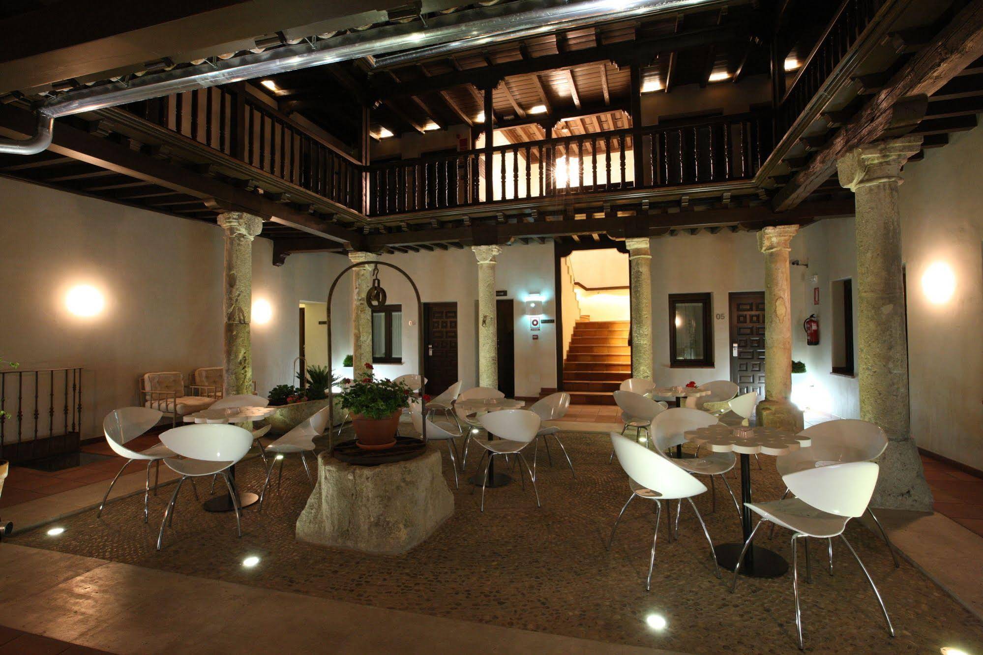Evenia Alcalá Boutique