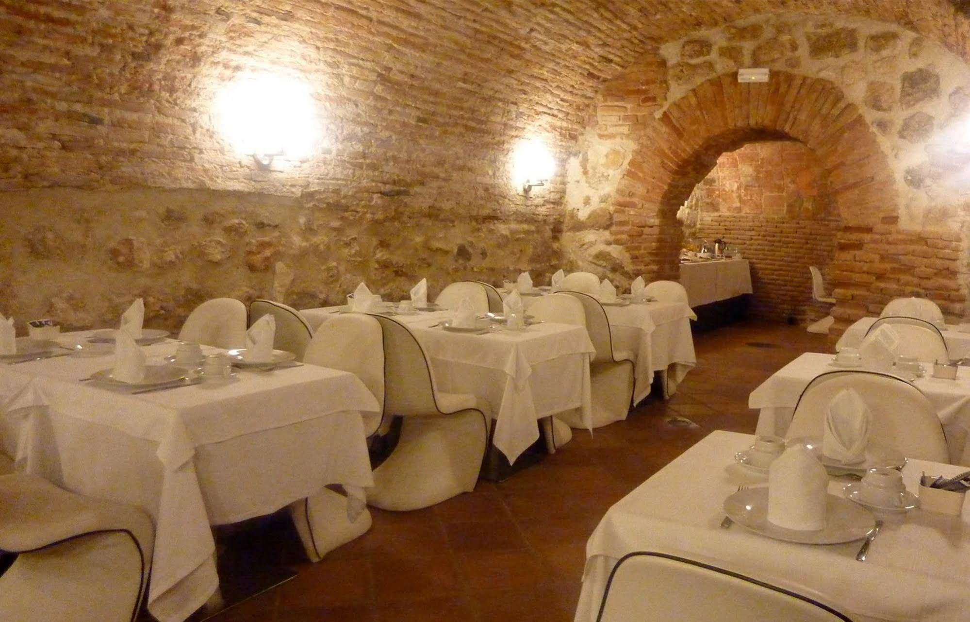 Evenia Alcalá Boutique