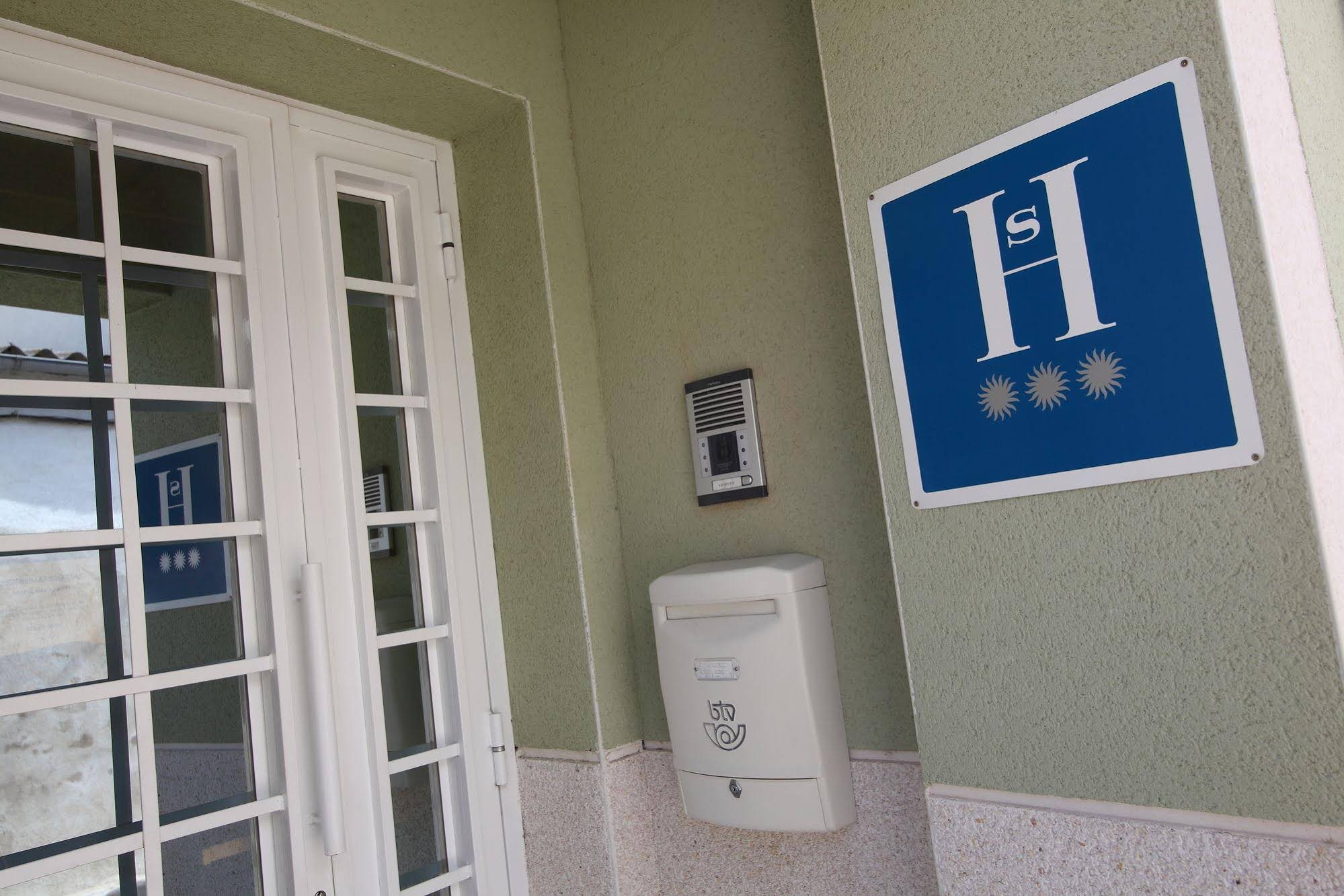 Hostal Campo Real