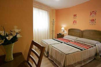 Hostal Campo Real
