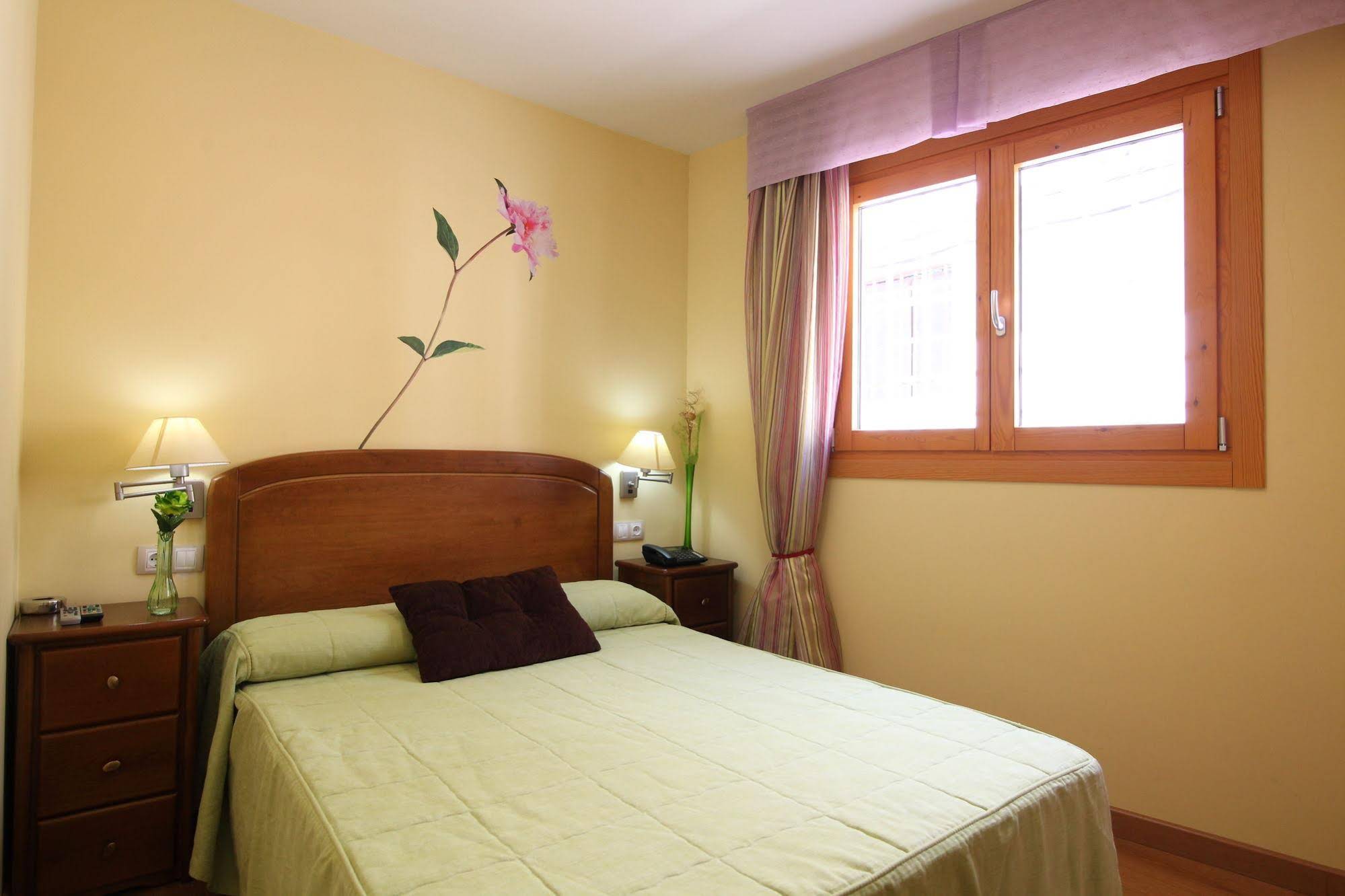 Hostal Campo Real