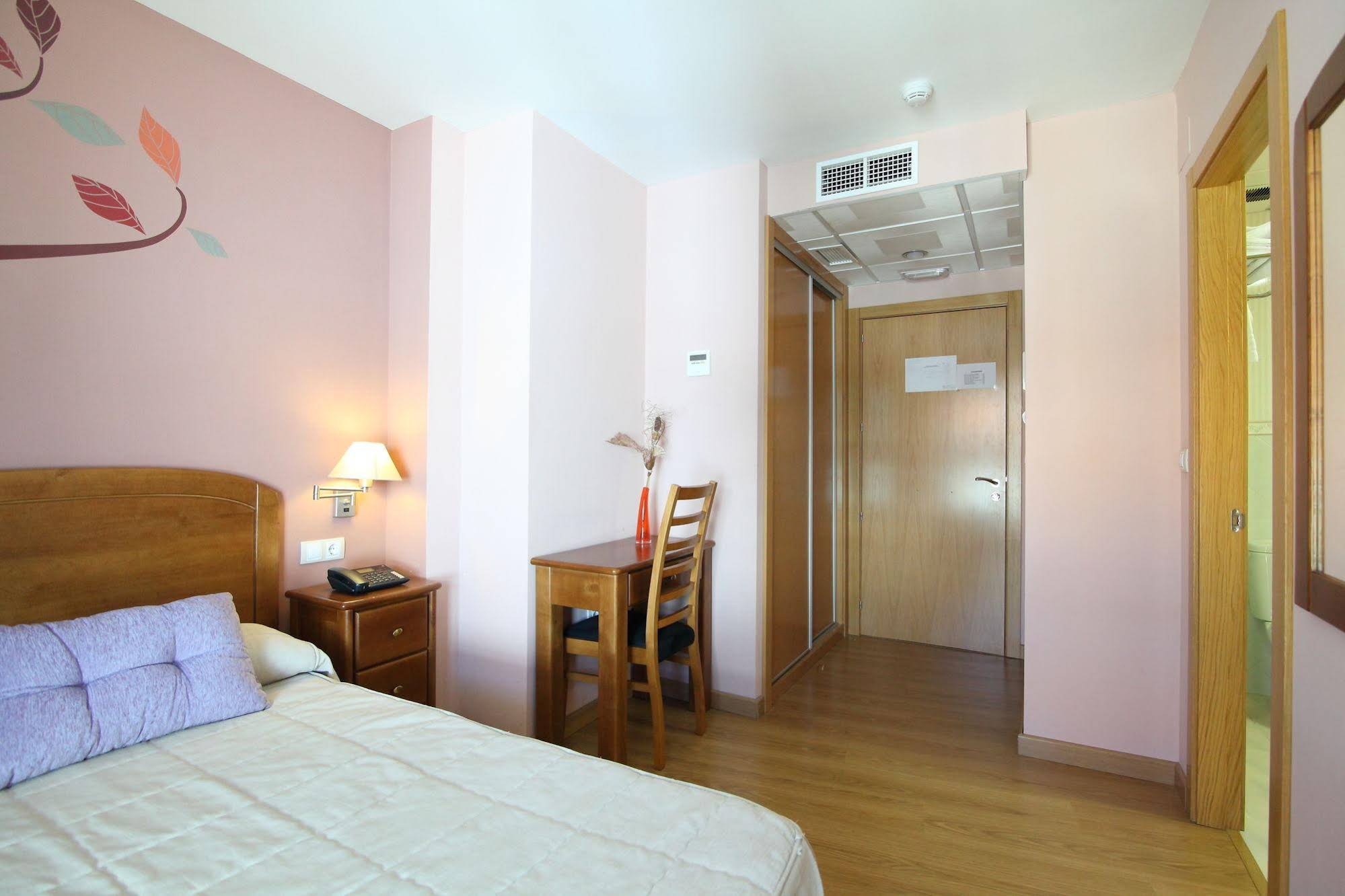 Hostal Campo Real
