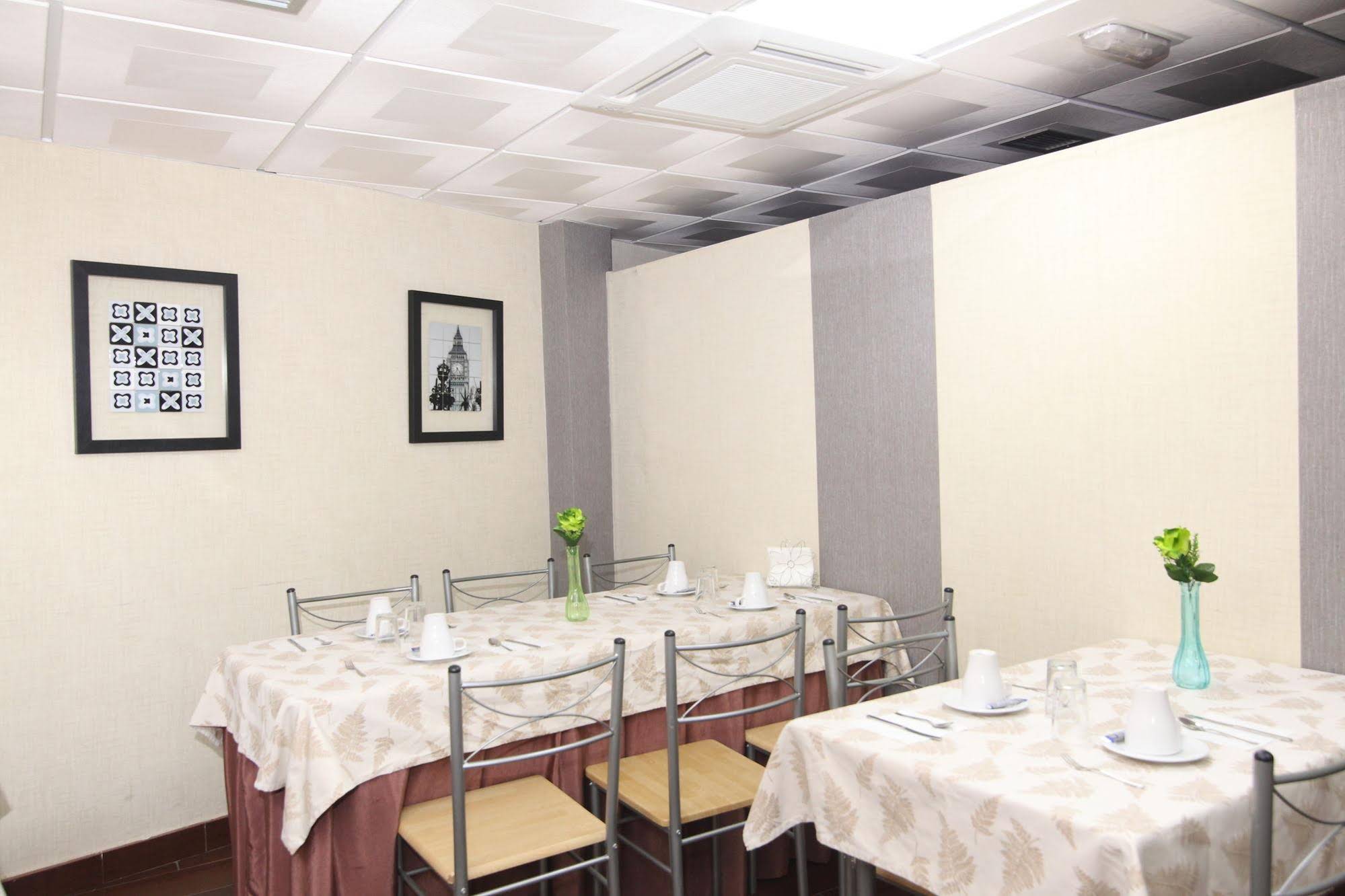 Hostal Campo Real