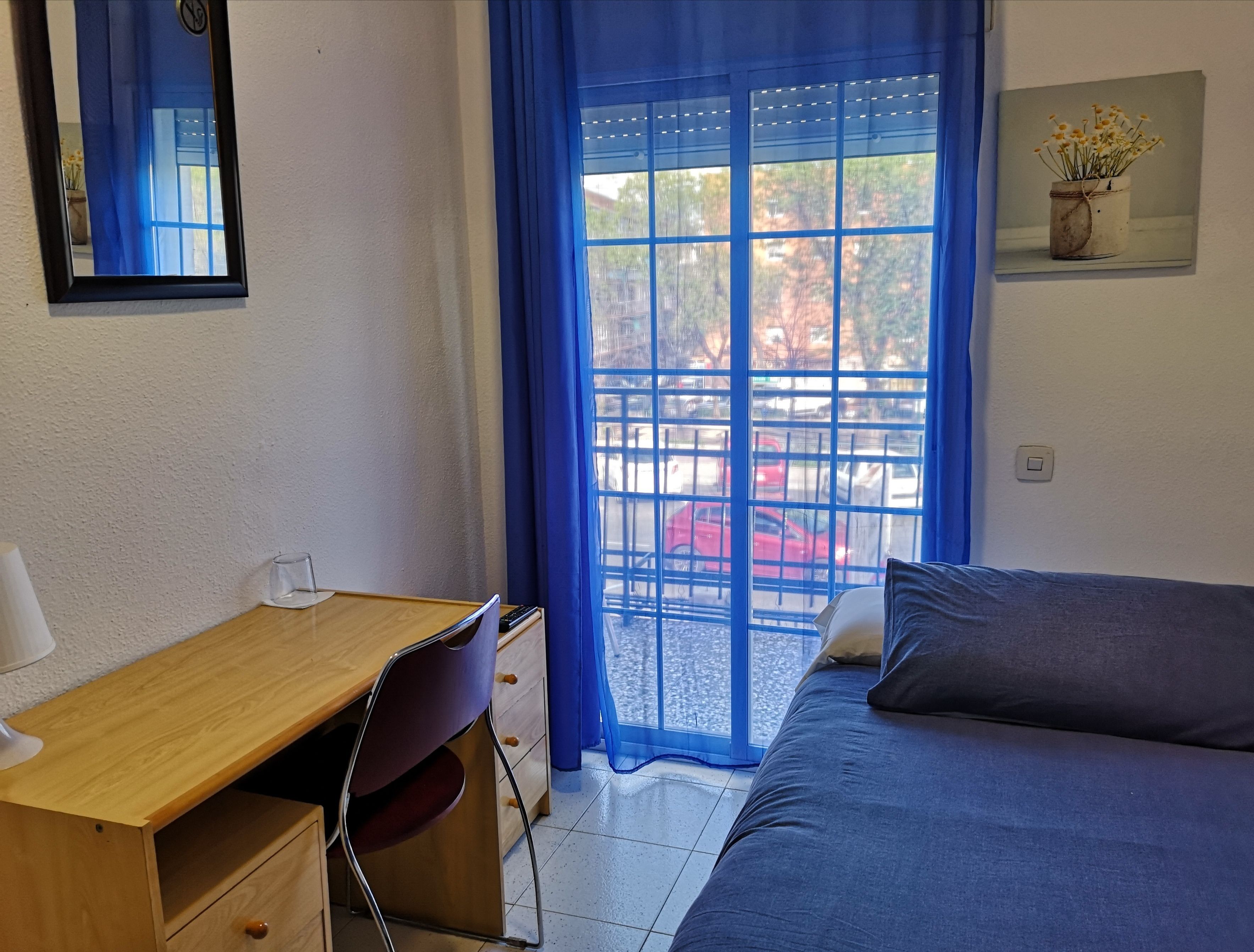 Hostal Avenida 57