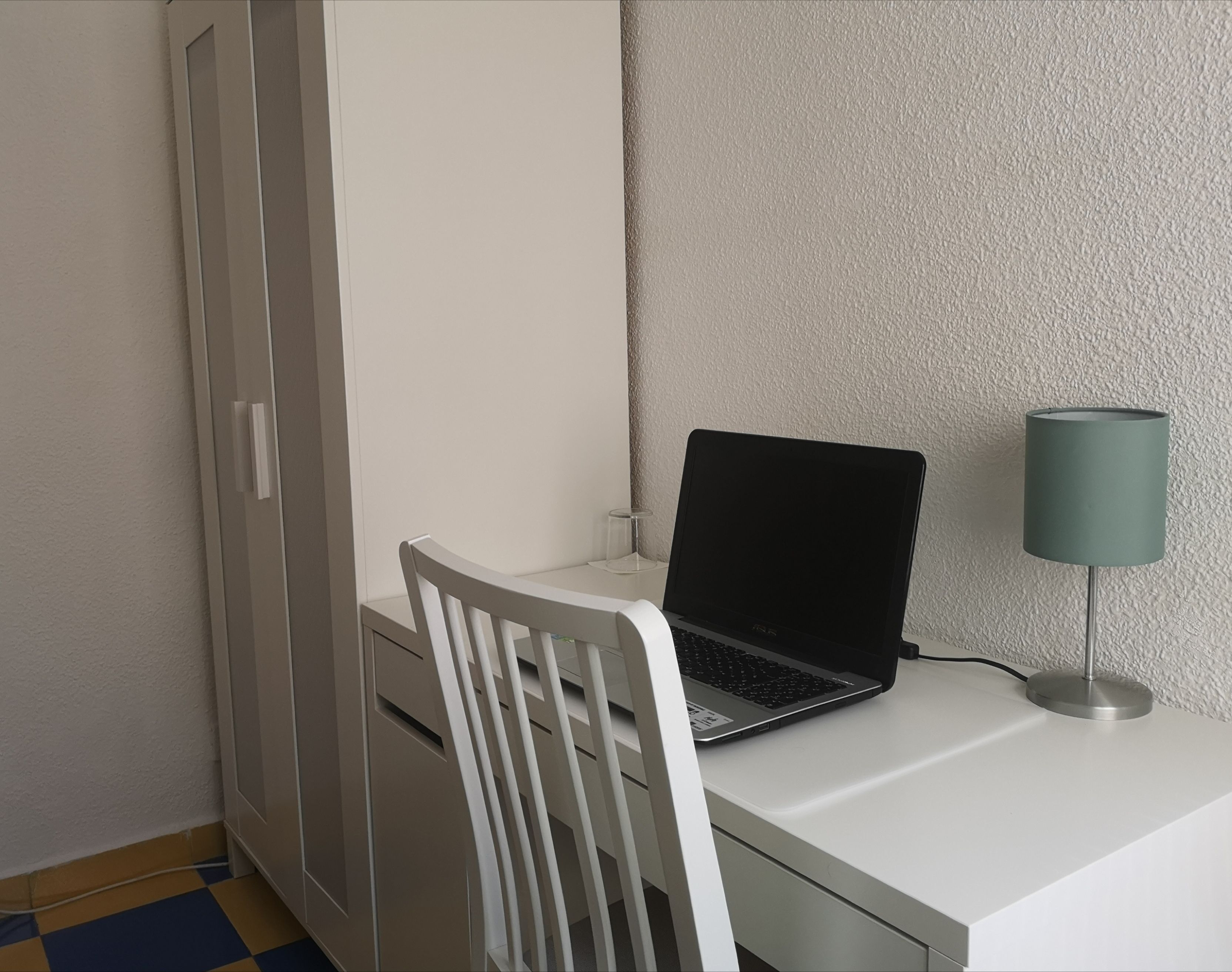 Hostal Avenida 57