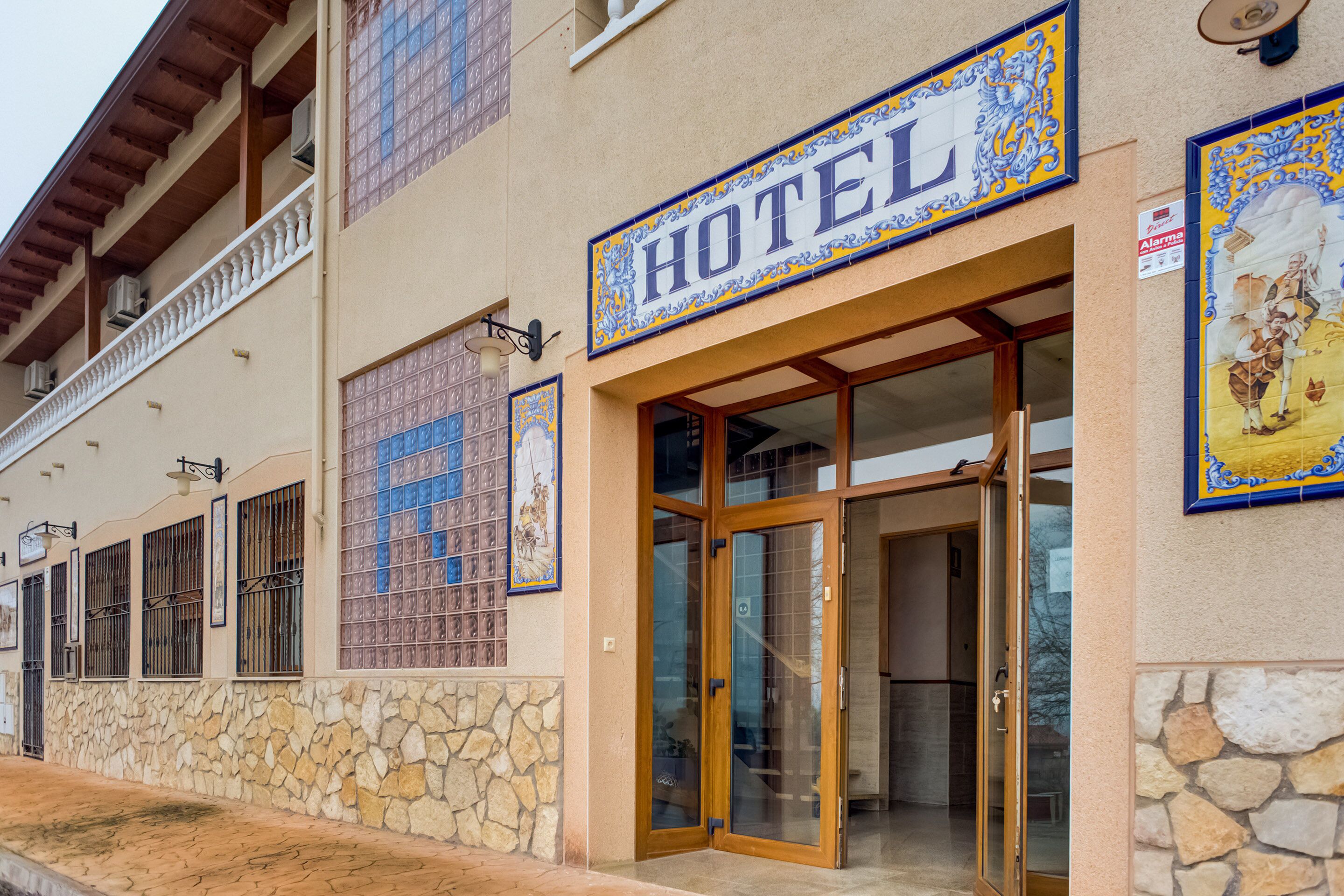 Hotel Restaurante Mr by Oyo Rooms