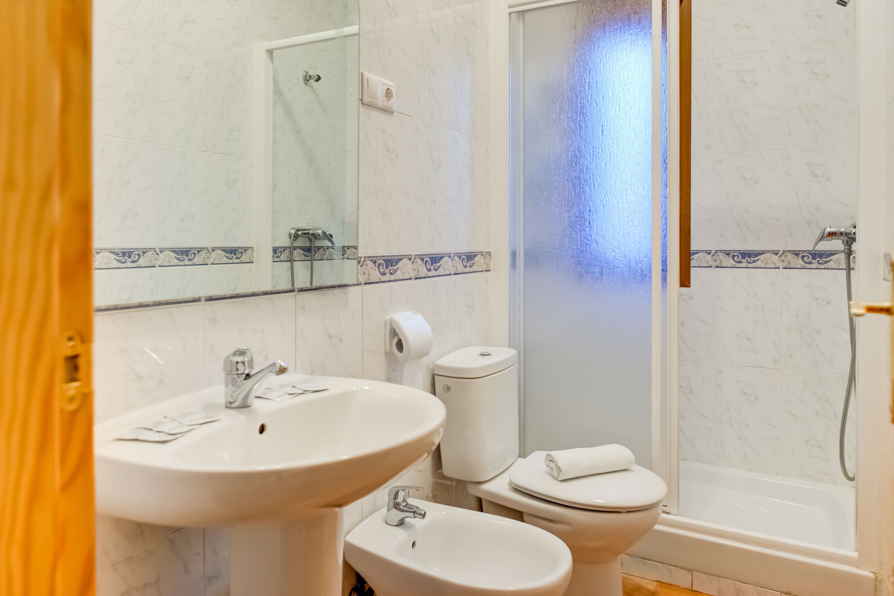 Hotel Restaurante Mr by Oyo Rooms