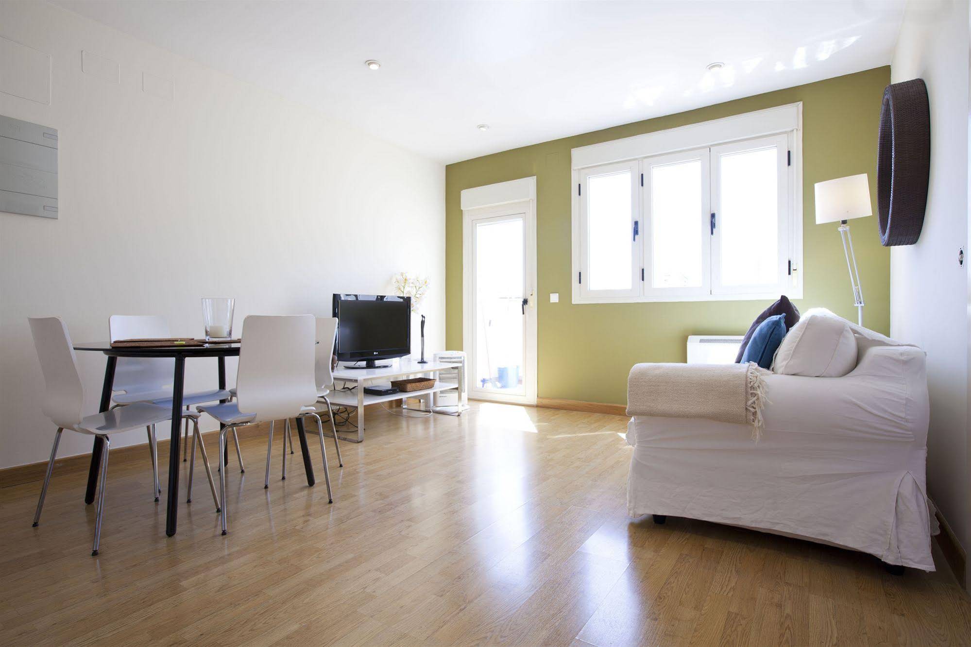 Apartamentos APR Alcalá