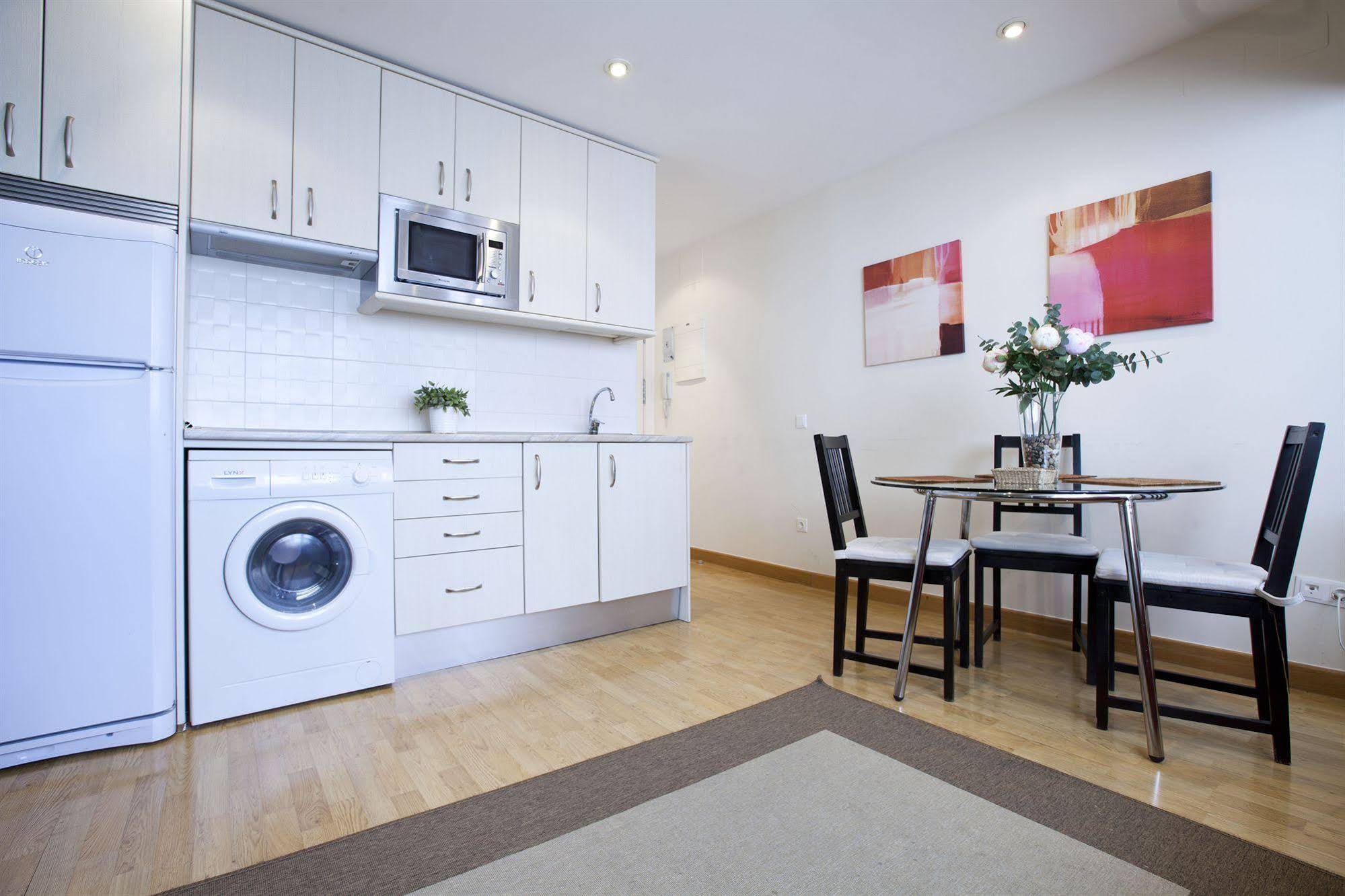 Apartamentos APR Alcalá