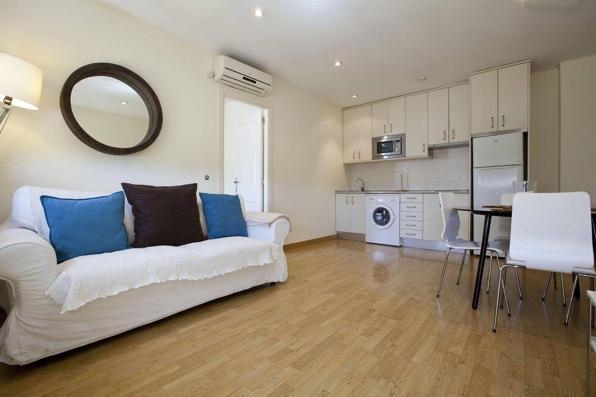 Apartamentos APR Alcalá