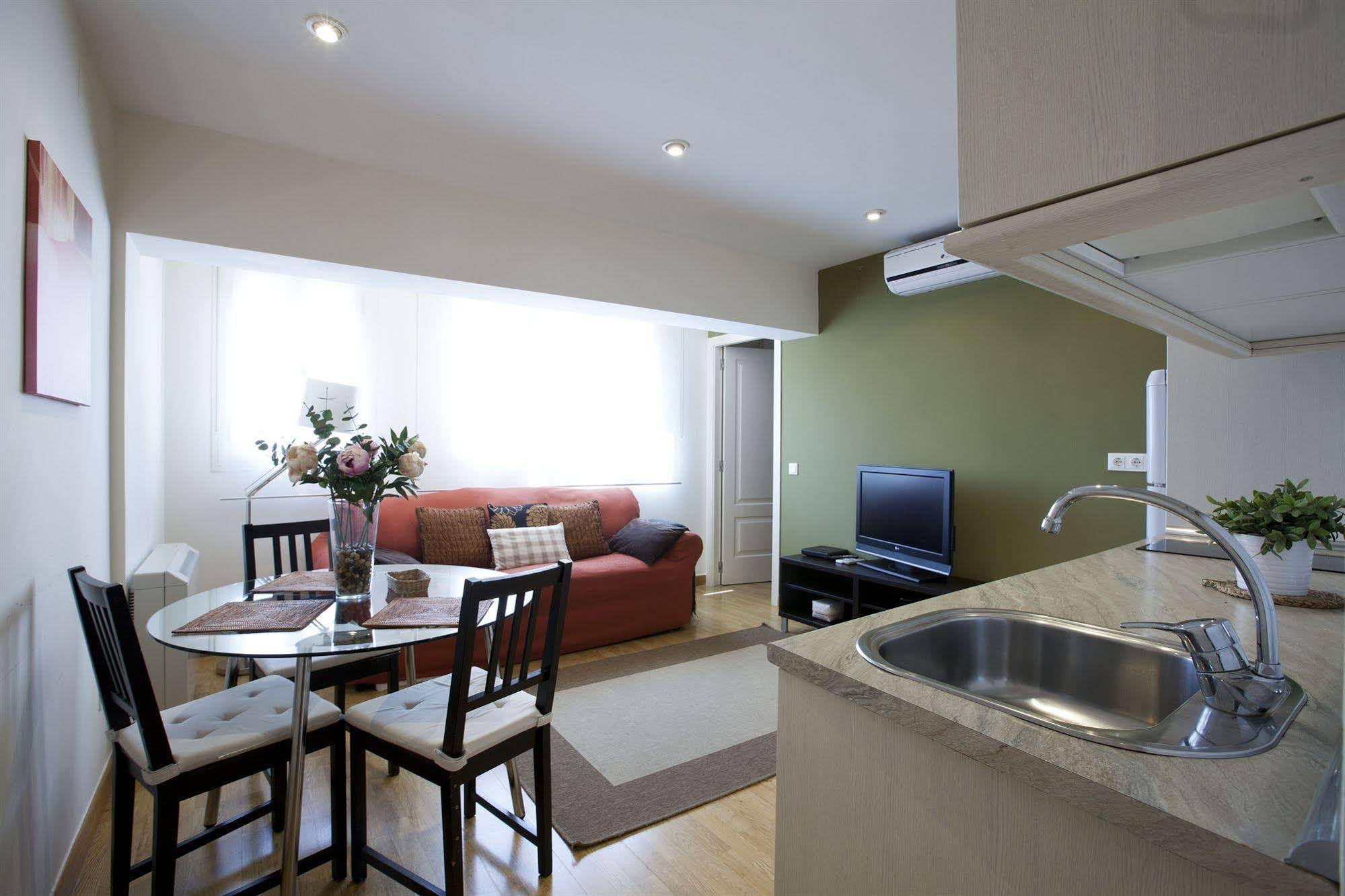 Apartamentos APR Alcalá