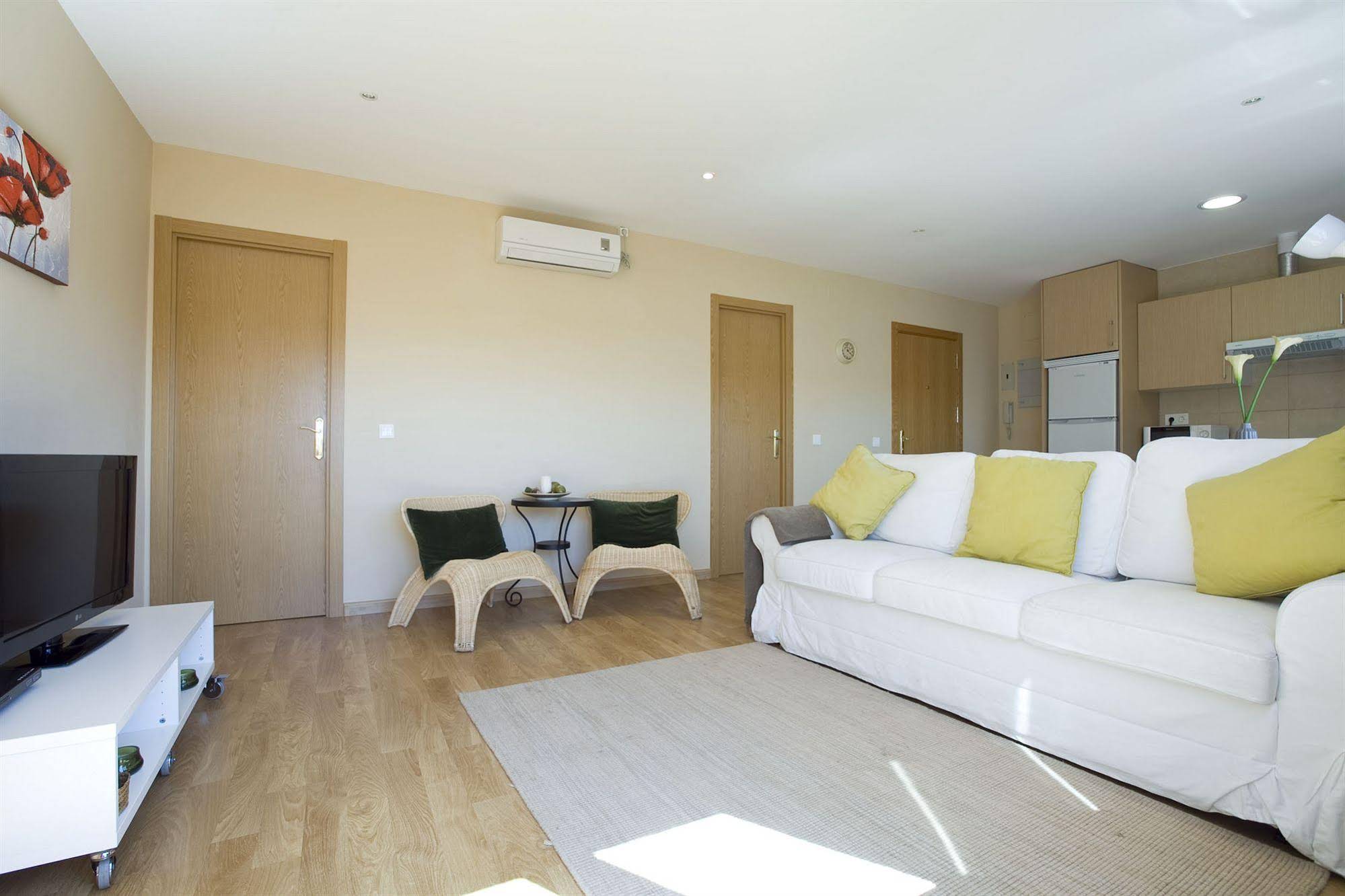 Apartamentos APR Numancia