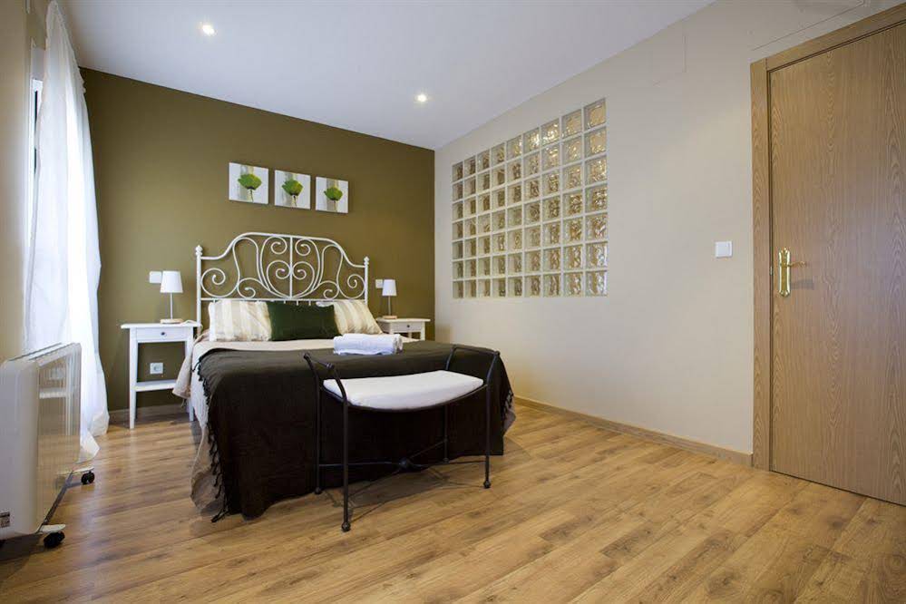 Apartamentos APR Numancia