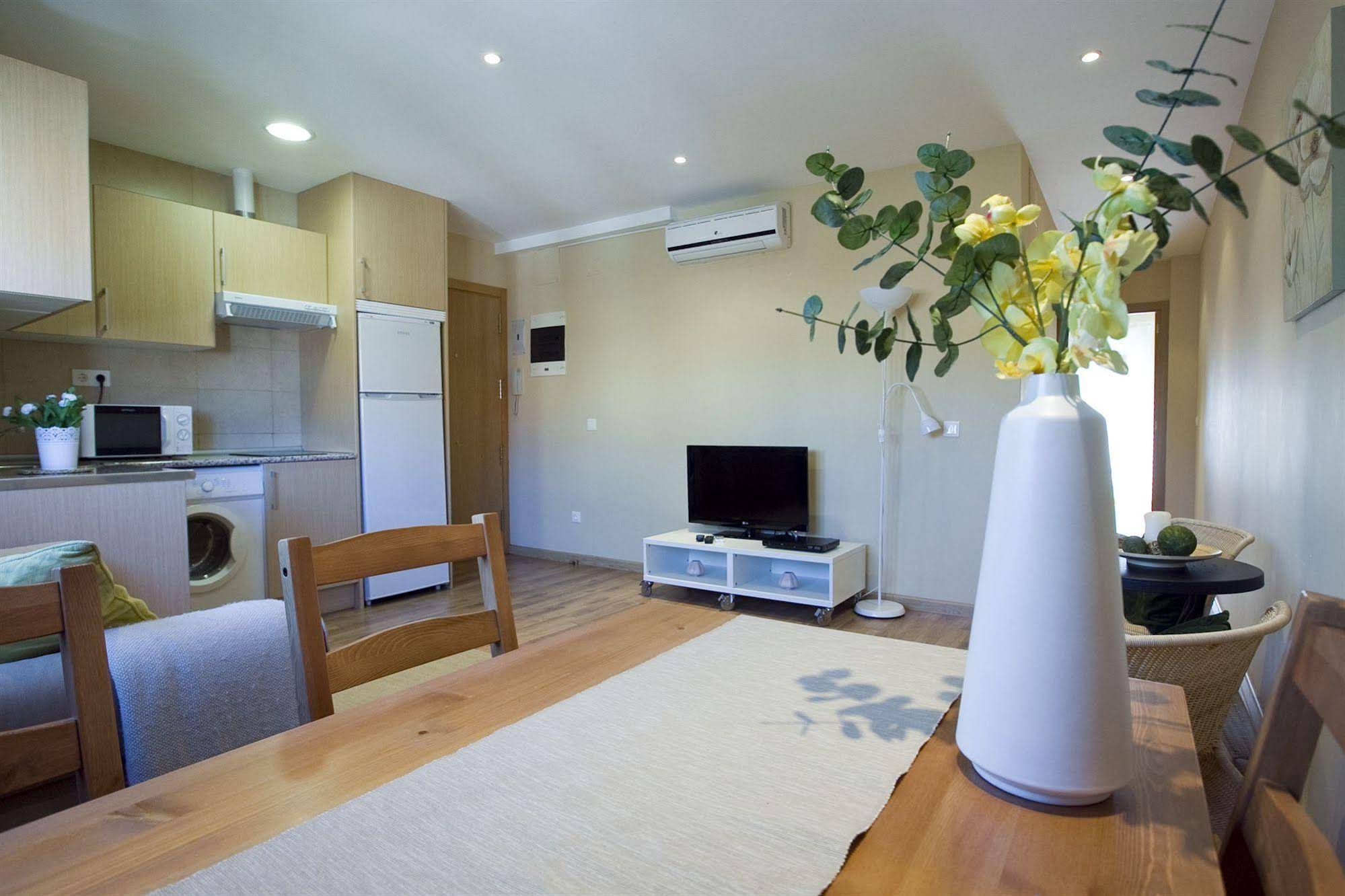 Apartamentos APR Numancia