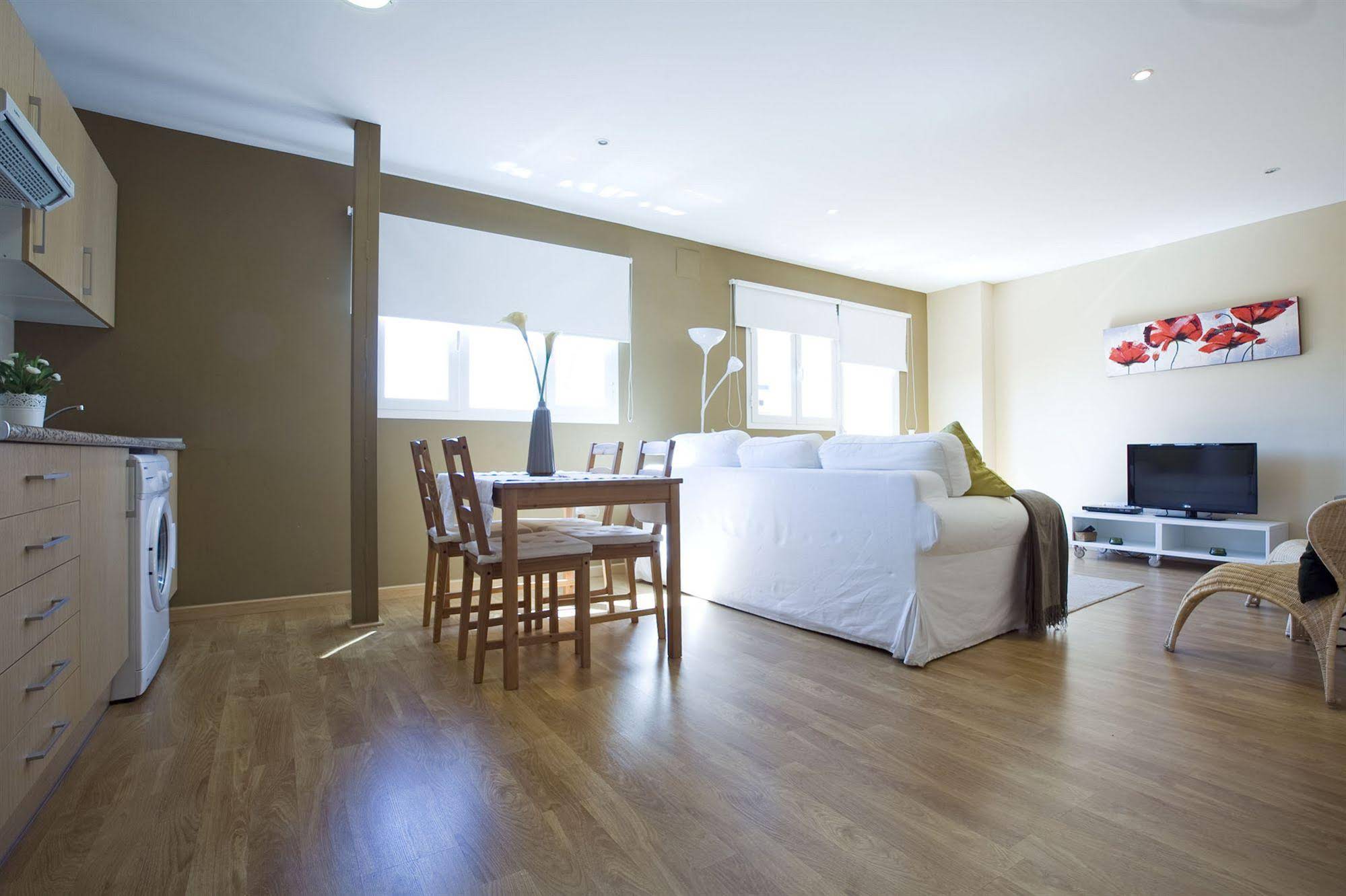Apartamentos APR Numancia