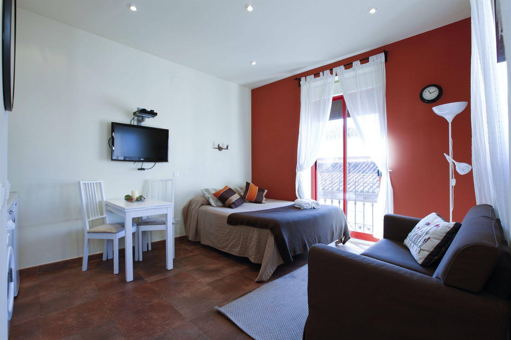 Apartamentos Camino del Prado