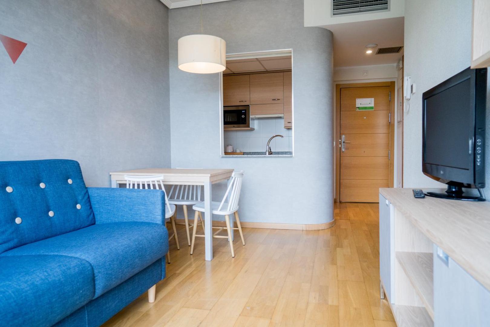 Aparthotel Compostela Suites