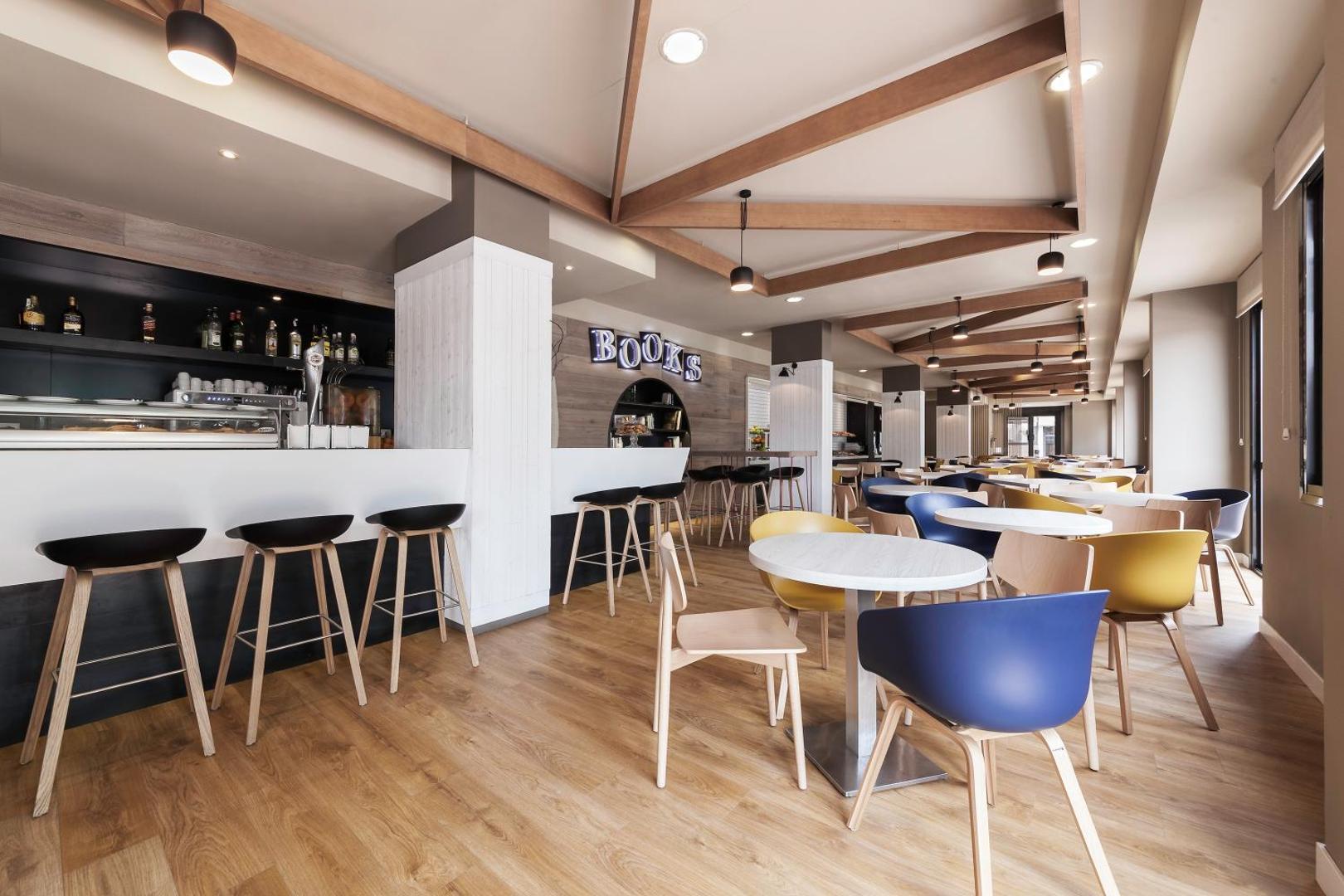 Aparthotel Compostela Suites